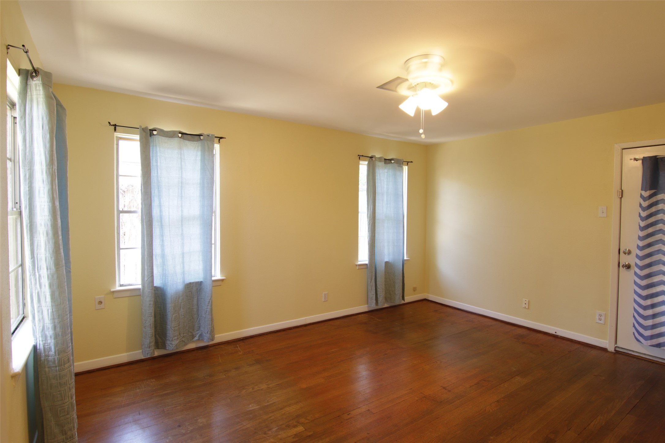 6601 Stroud Drive Property Photo 10