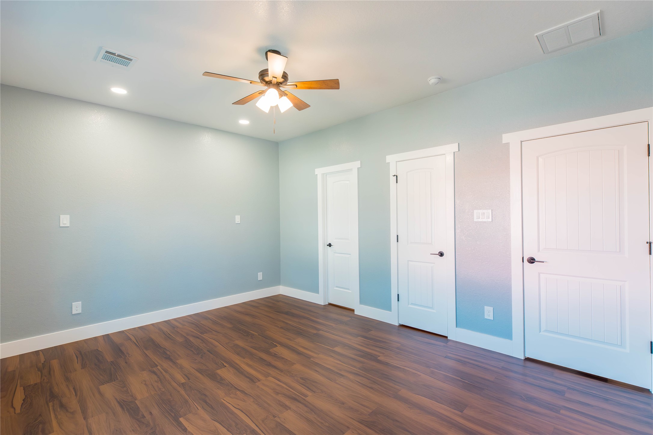 818 Westshire Drive Property Photo 18
