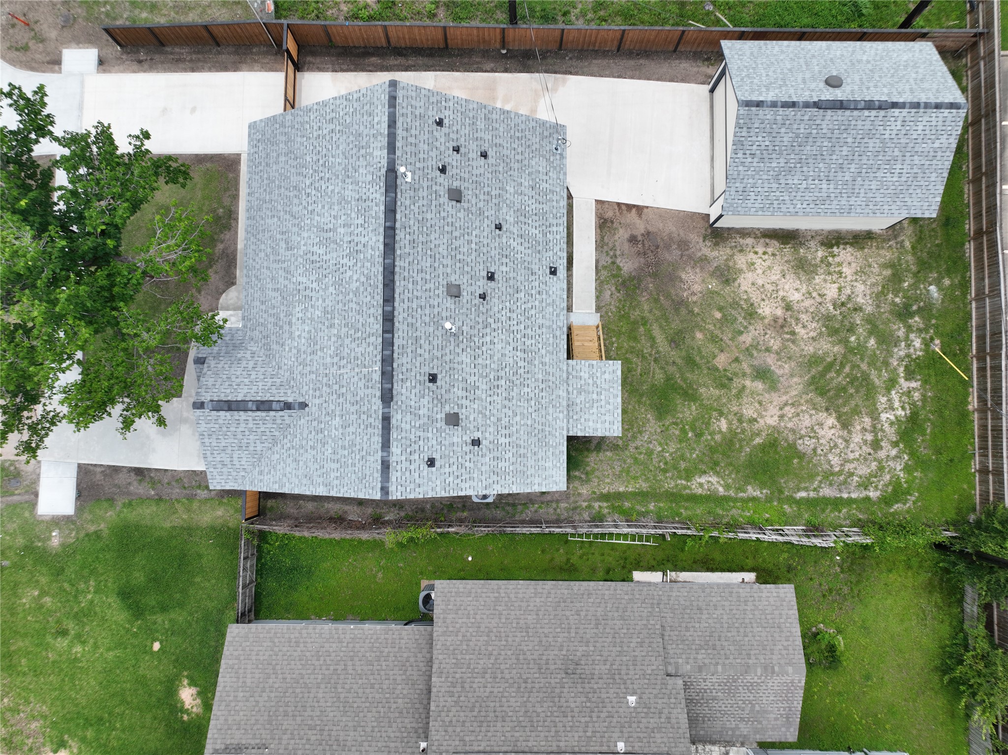 818 Westshire Drive Property Photo 30