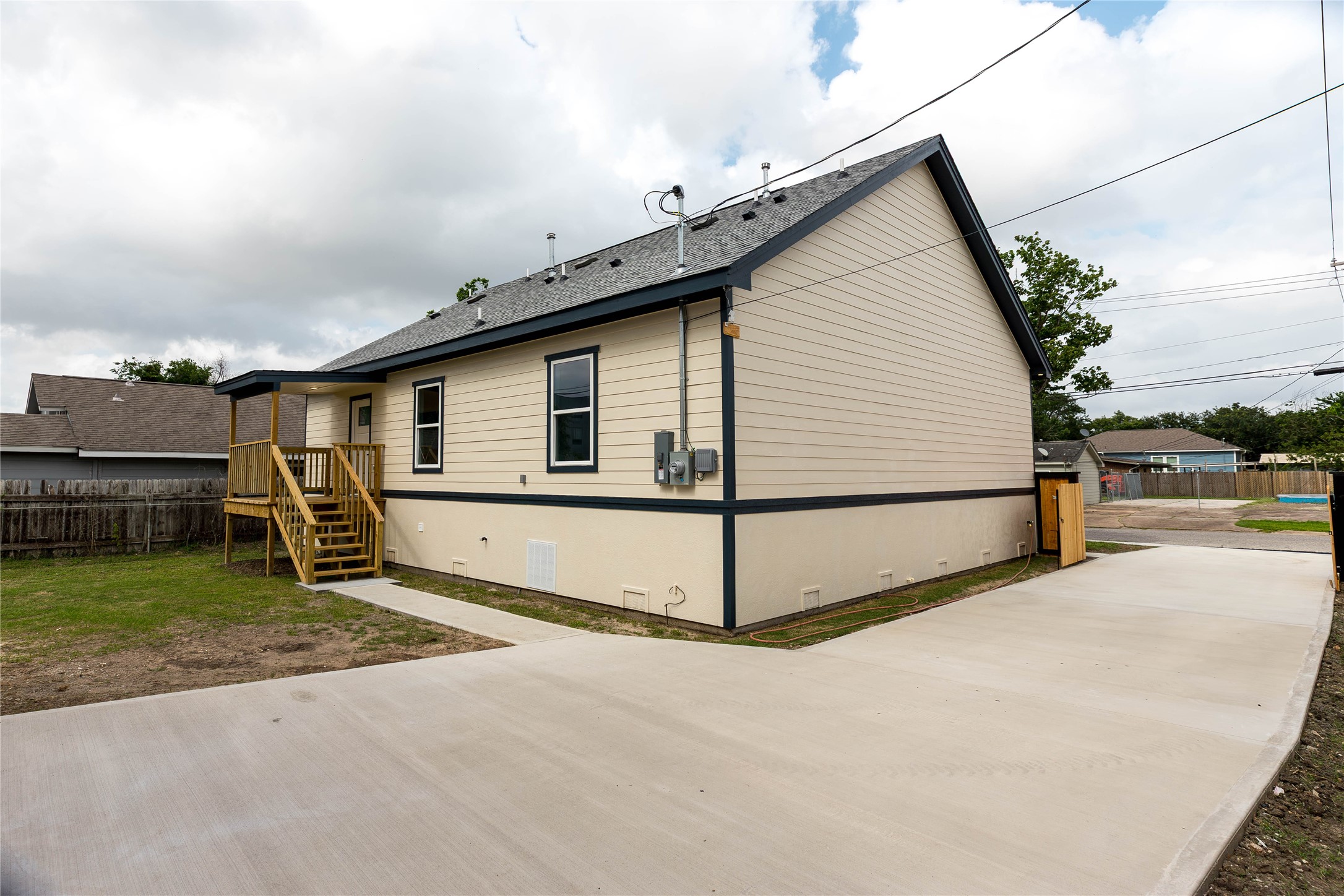 818 Westshire Drive Property Photo 32