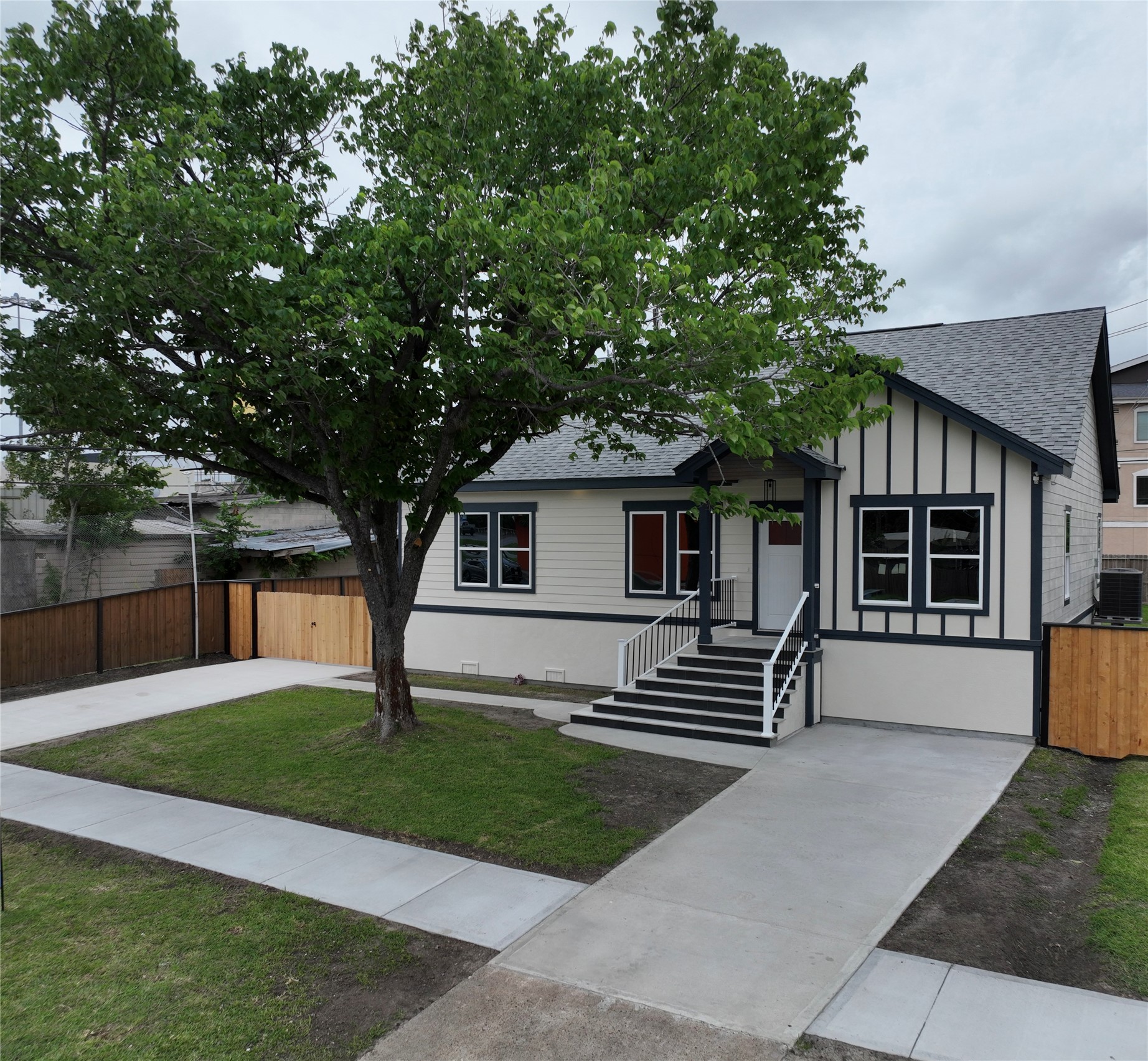 818 Westshire Drive Property Photo 33