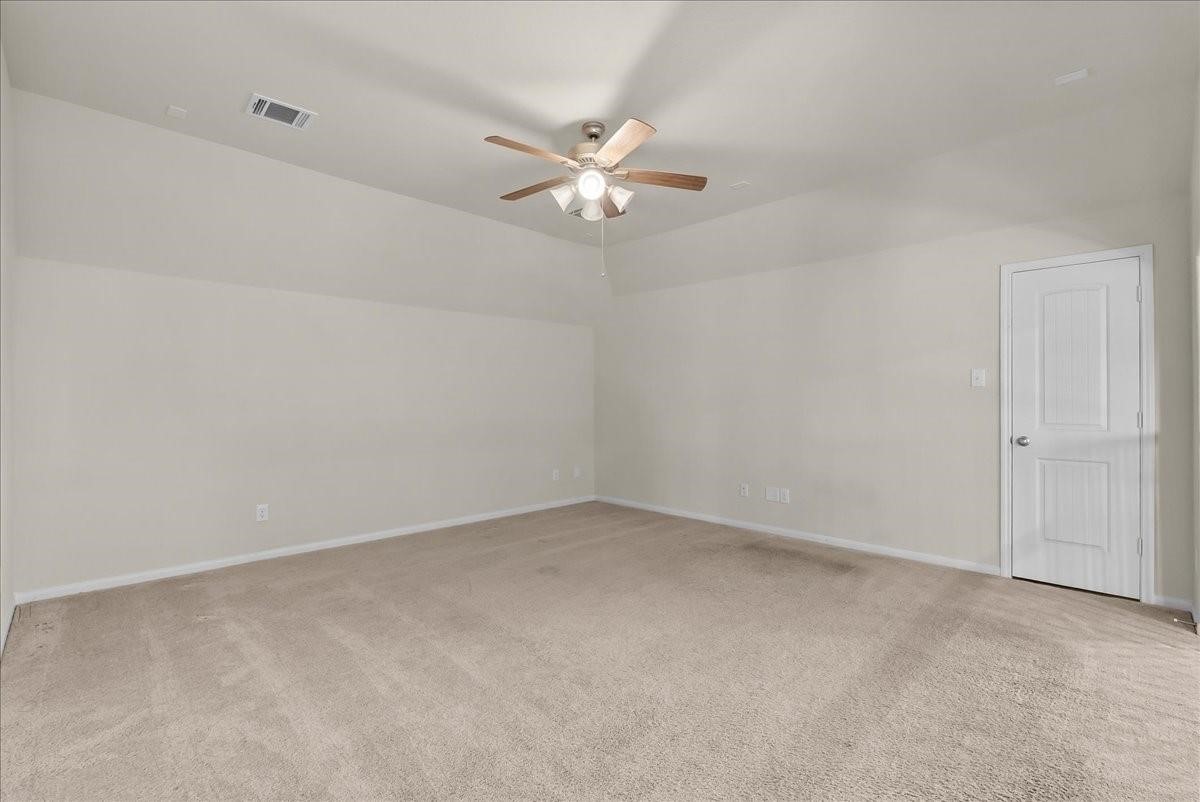 2246 Oakleaf Trail Lane Property Photo 28