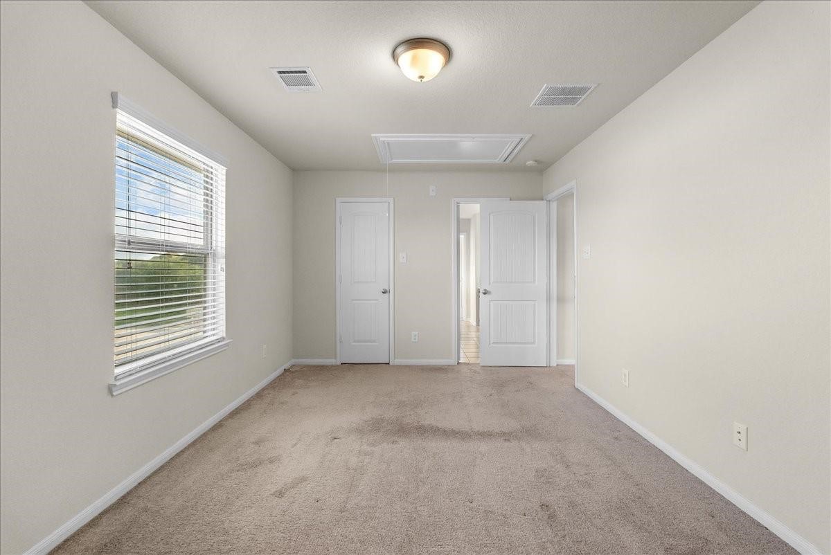 2246 Oakleaf Trail Lane Property Photo 30