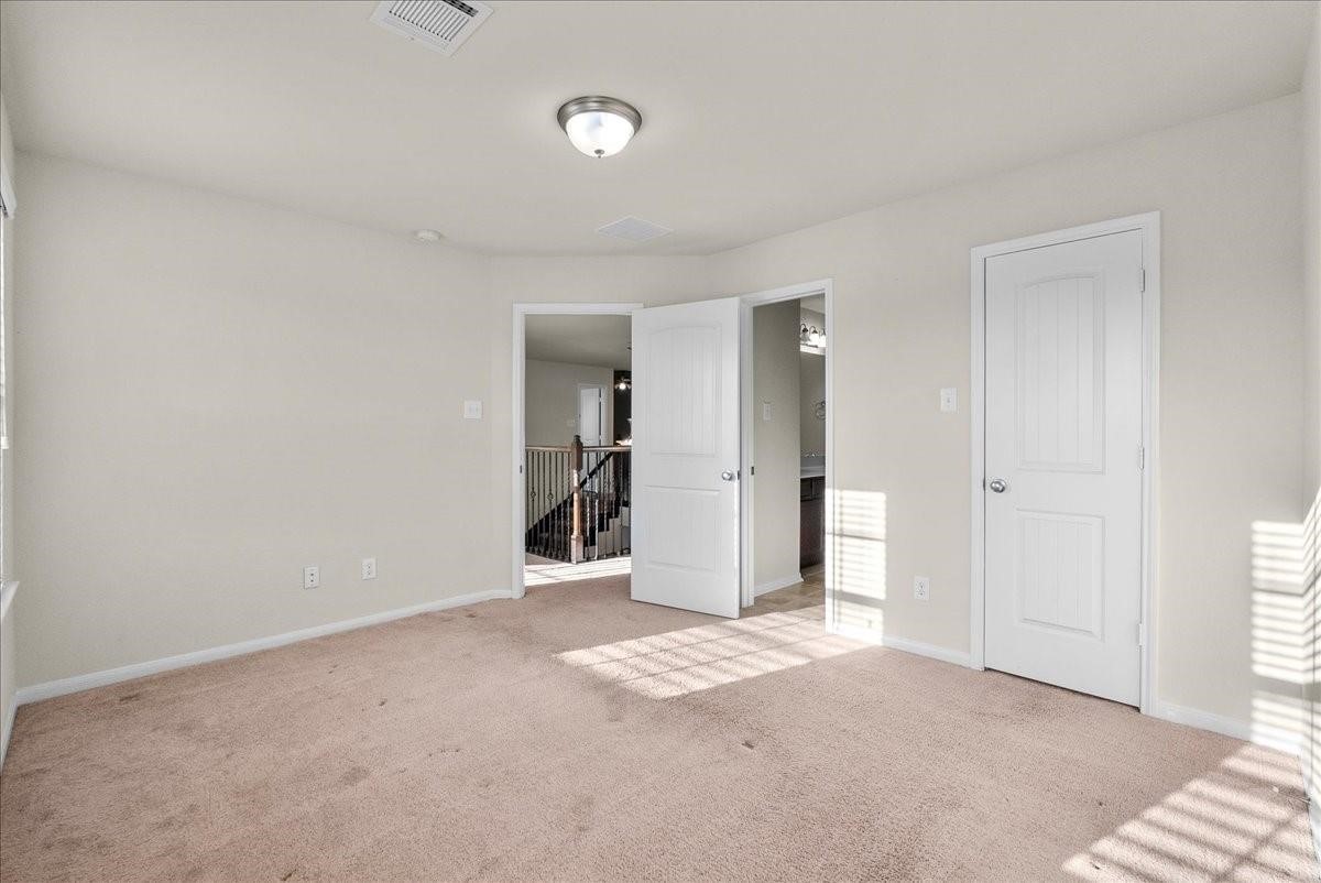 2246 Oakleaf Trail Lane Property Photo 32
