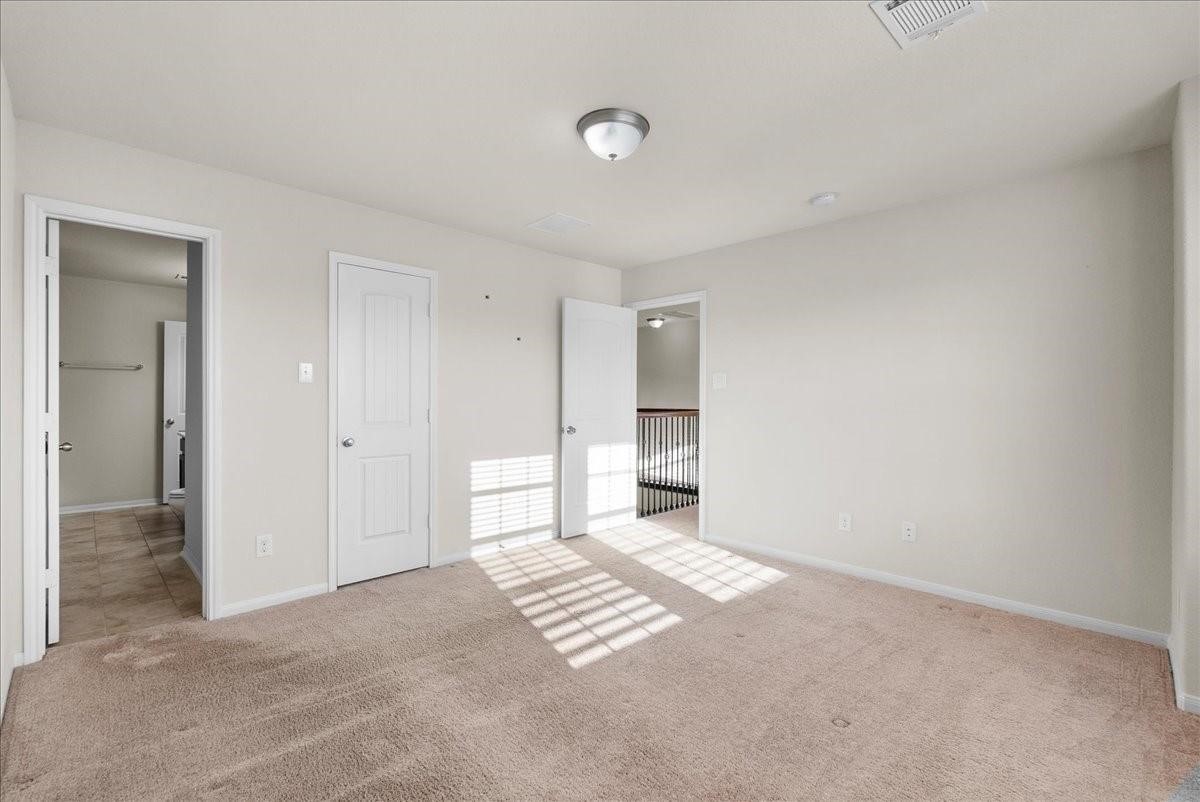 2246 Oakleaf Trail Lane Property Photo 35