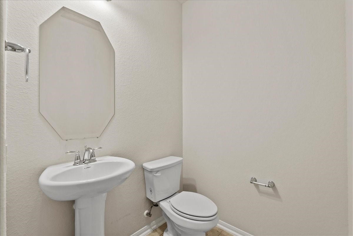 2246 Oakleaf Trail Lane Property Photo 39