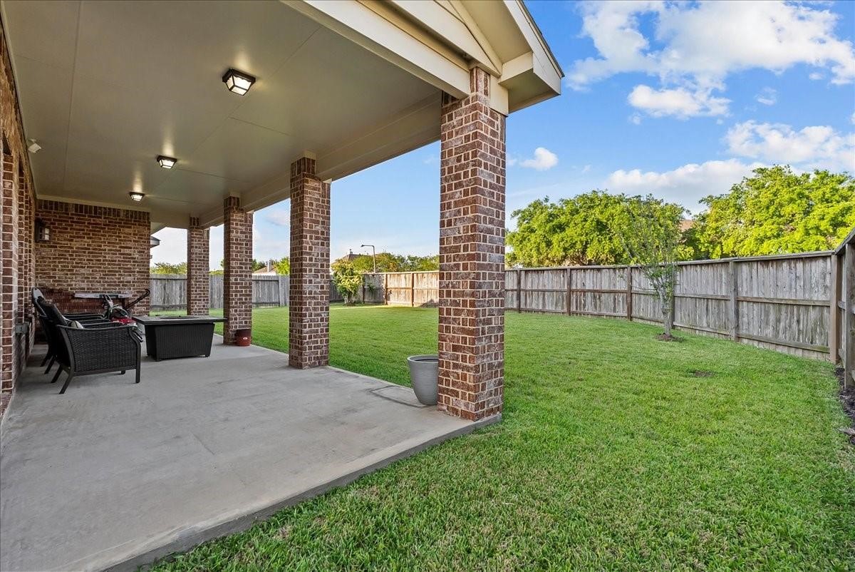 2246 Oakleaf Trail Lane Property Photo 42