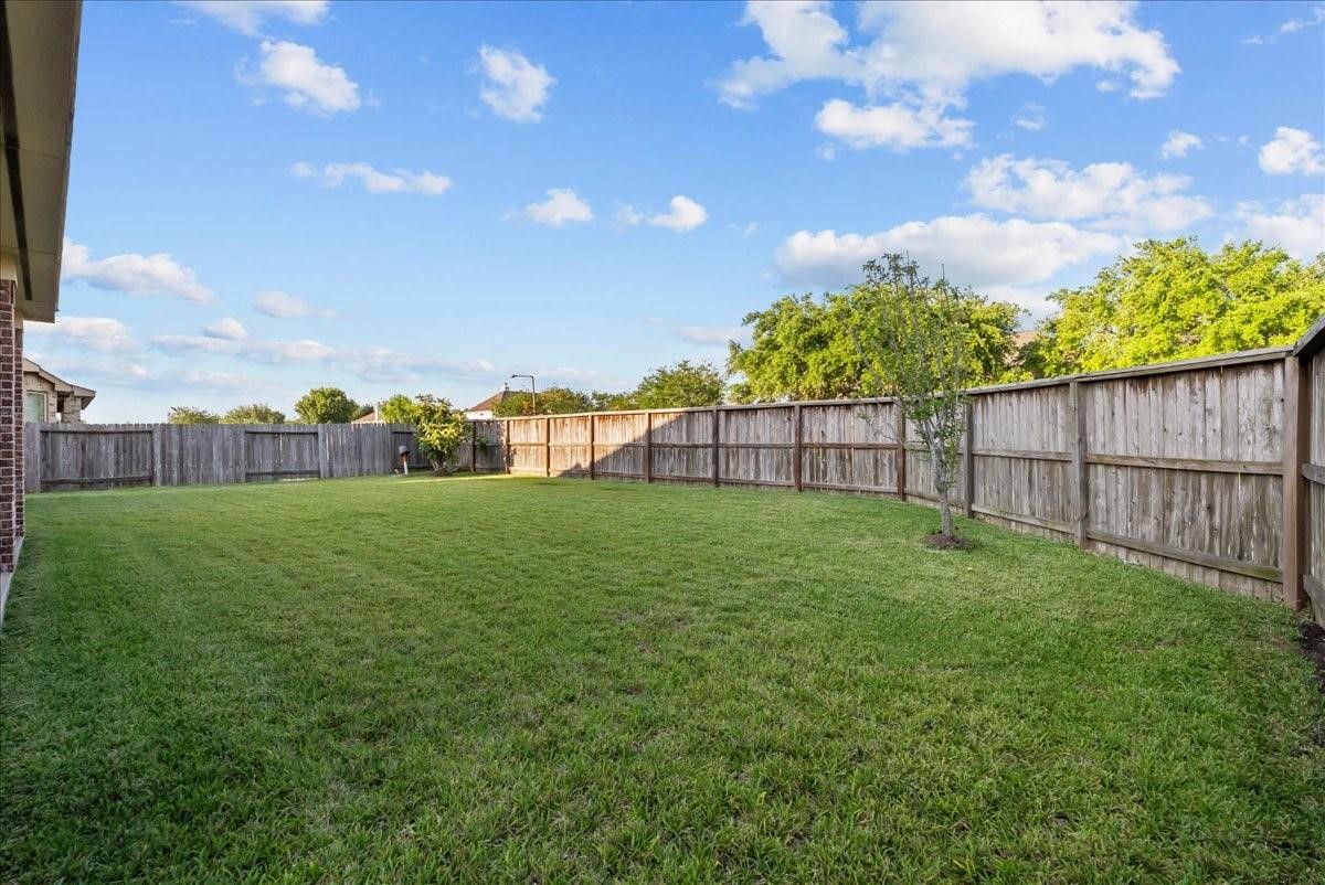 2246 Oakleaf Trail Lane Property Photo 44