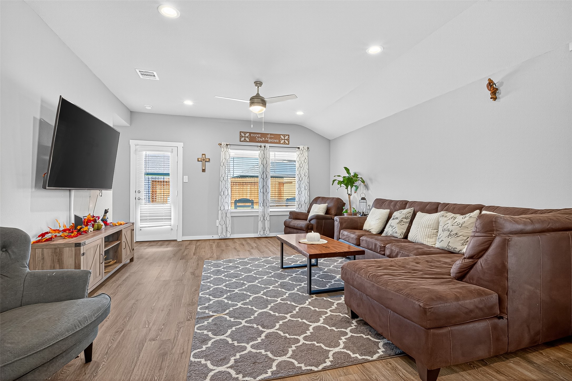 7502 Sonora Star Lane Property Photo 15
