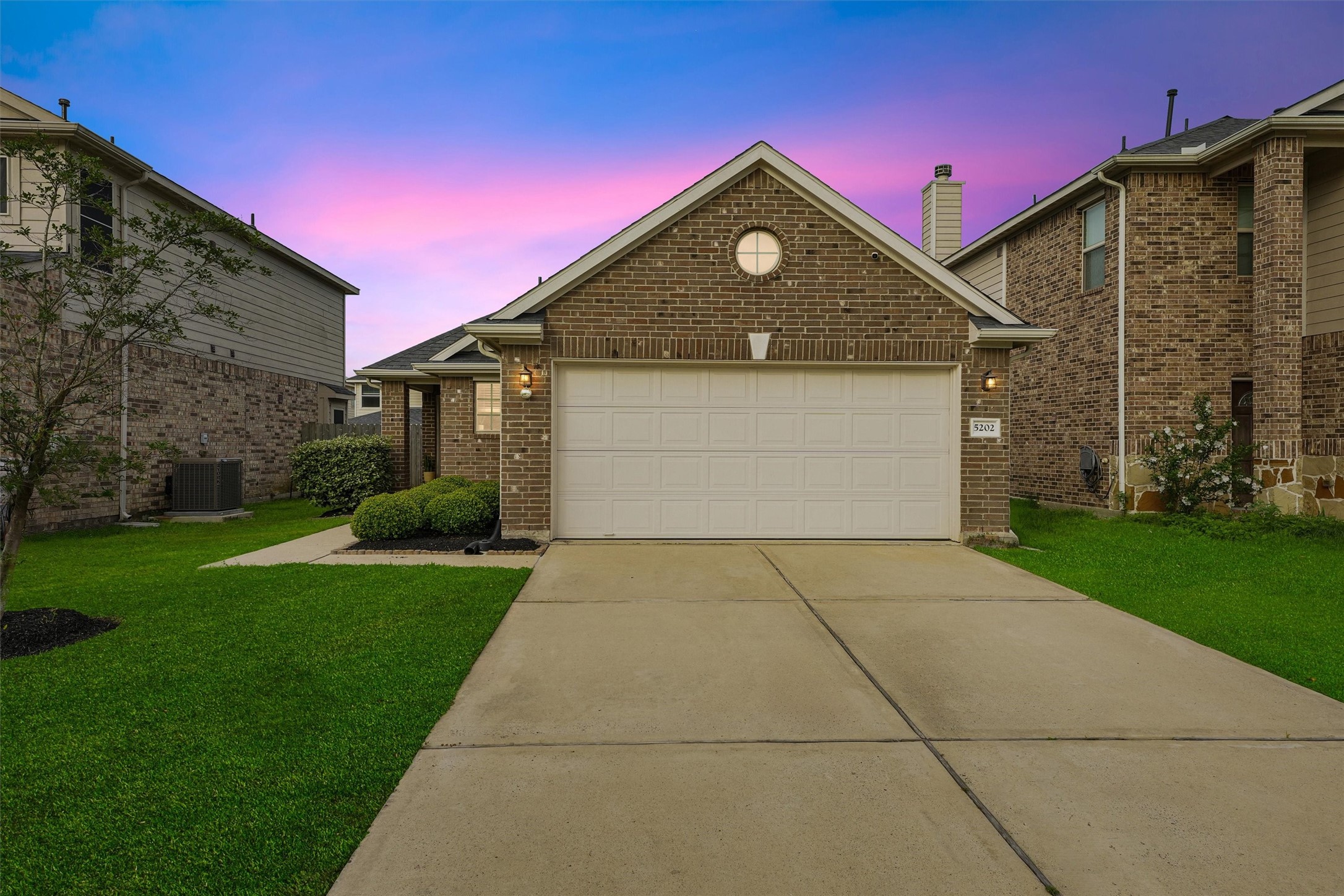 5202 Gulf Stream Lane Property Photo
