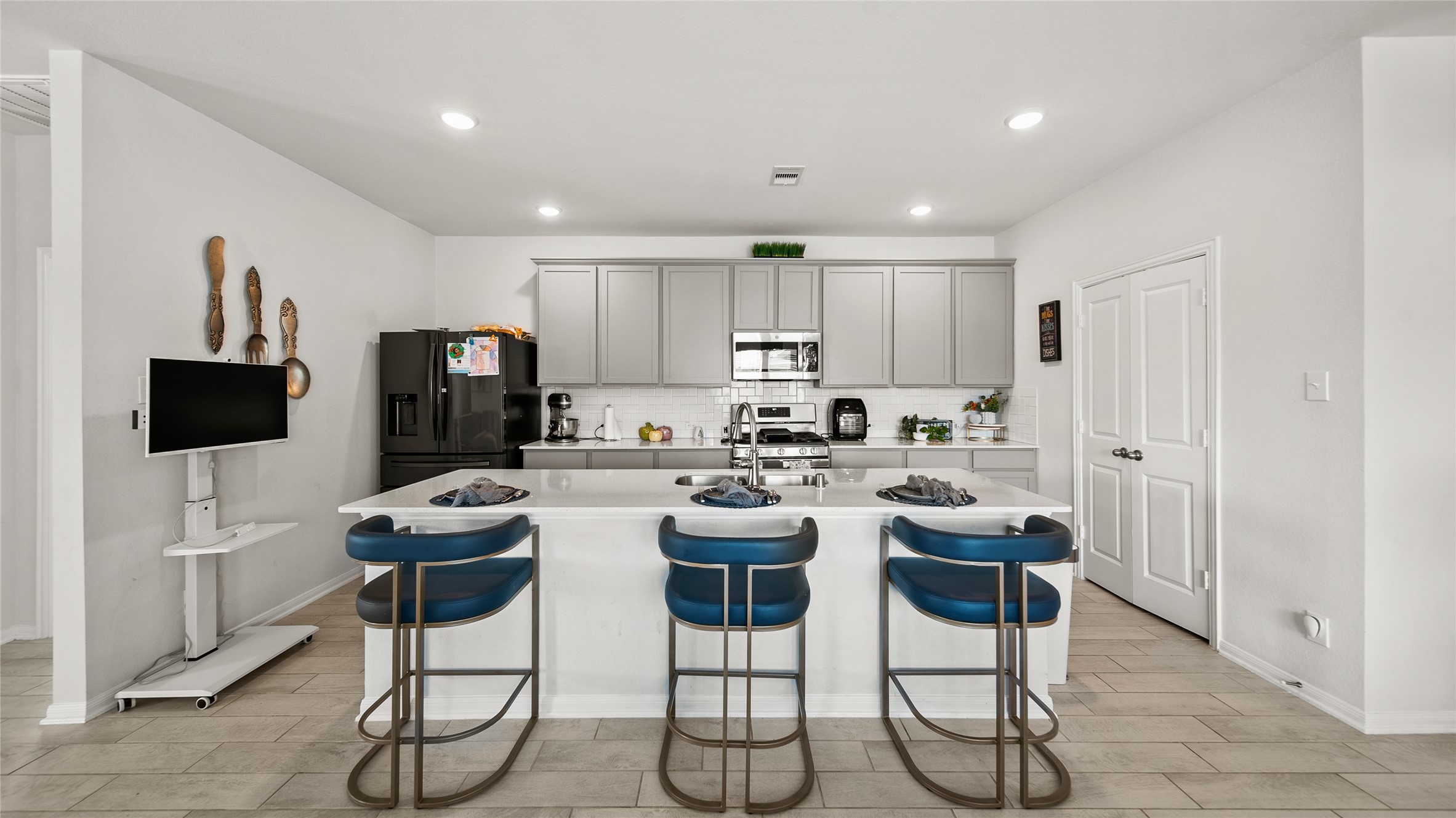 1326 Ponderosa Pine Drive Property Photo 3