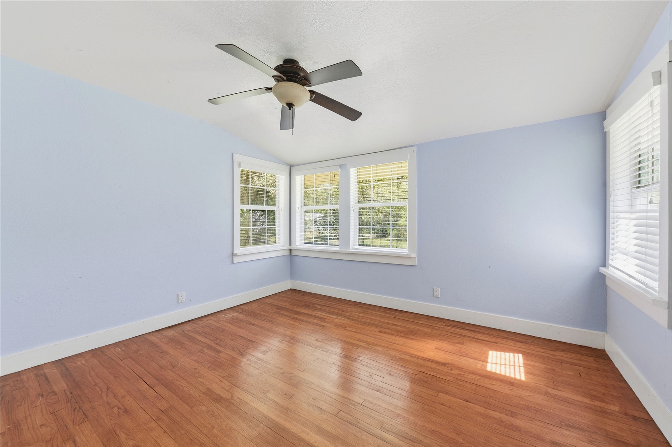 1215 Winston Drive Property Photo 16