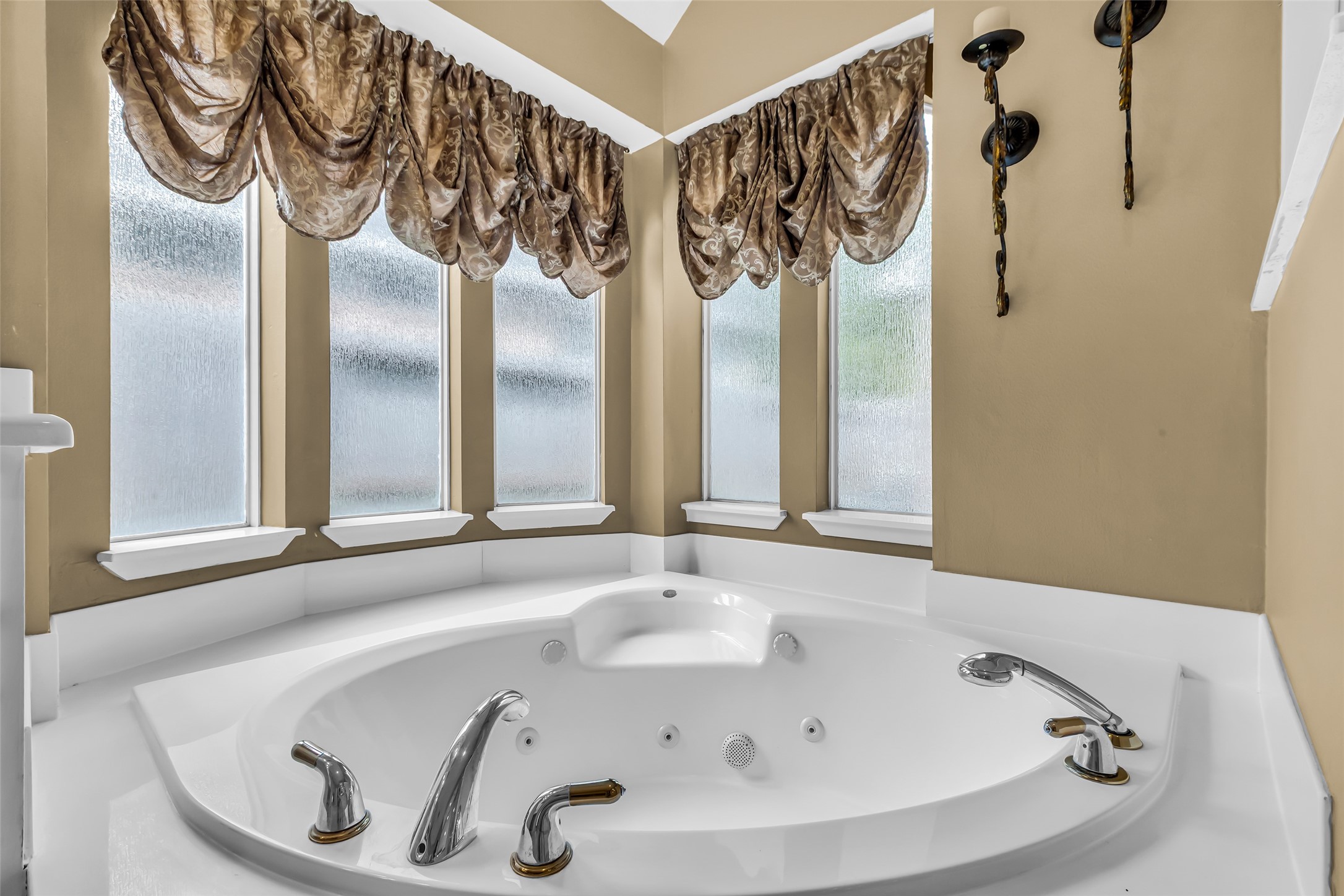 13703 Layton Hills Drive Property Photo 26