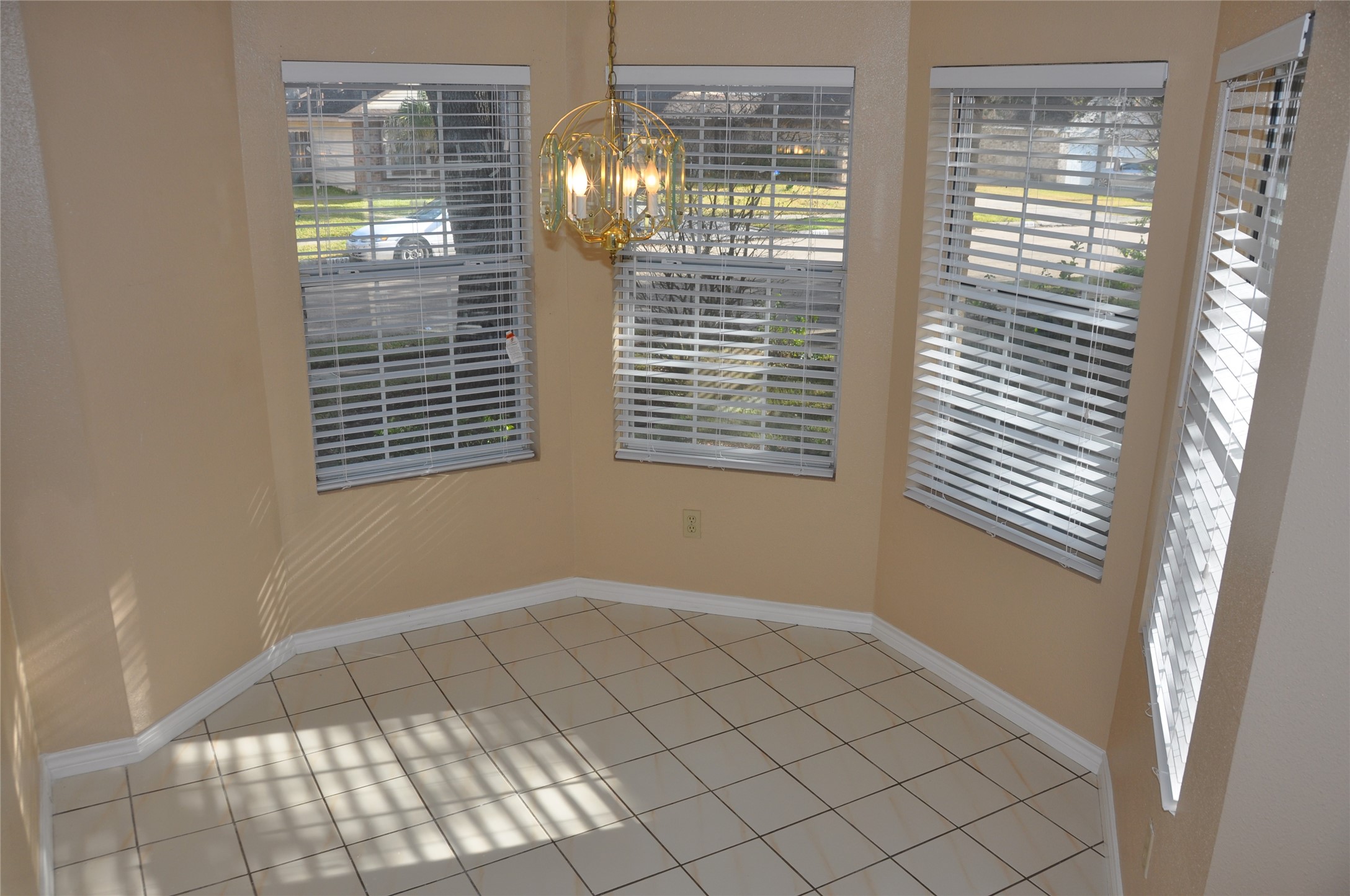 11626 Gullwood Drive Property Photo 4