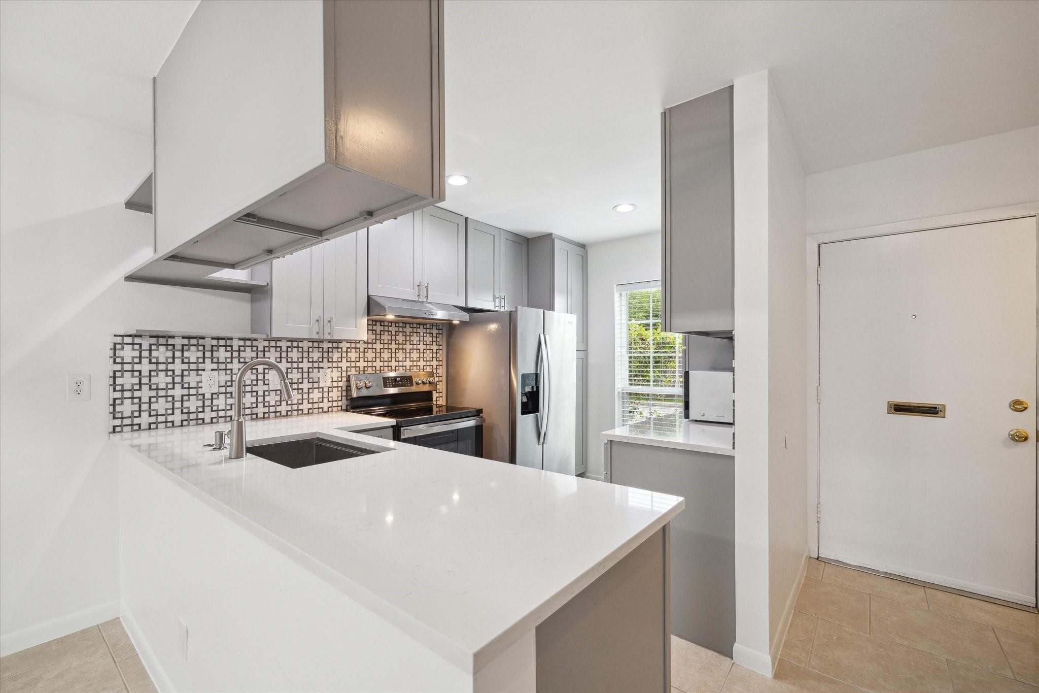7821 Rue Saint Cyr Street 55 Property Photo 2