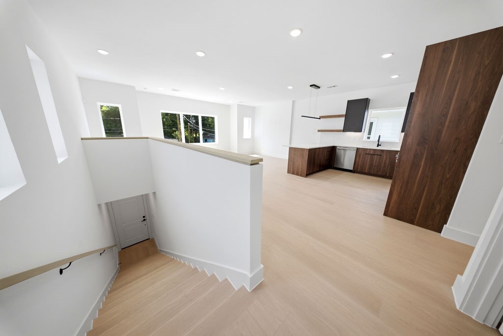 7417 Charlie Street B Property Photo 3