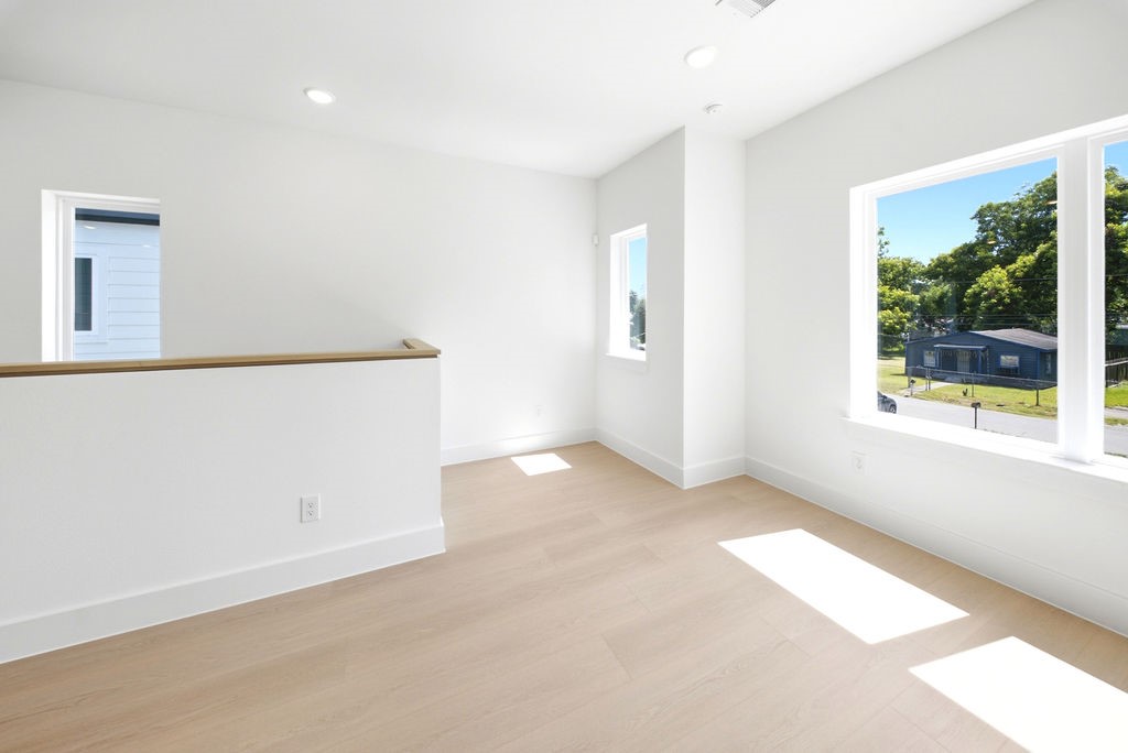 7417 Charlie Street B Property Photo 4