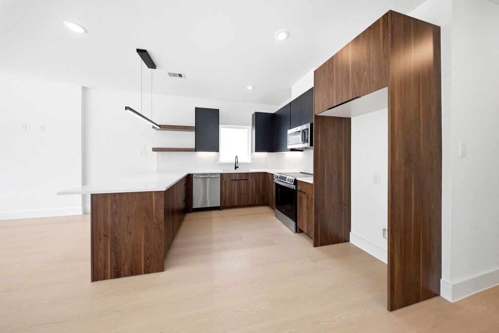 7417 Charlie Street B Property Photo 13