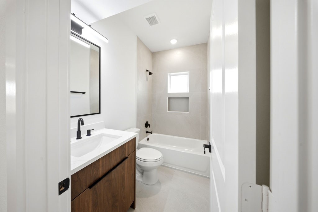 7417 Charlie Street B Property Photo 26