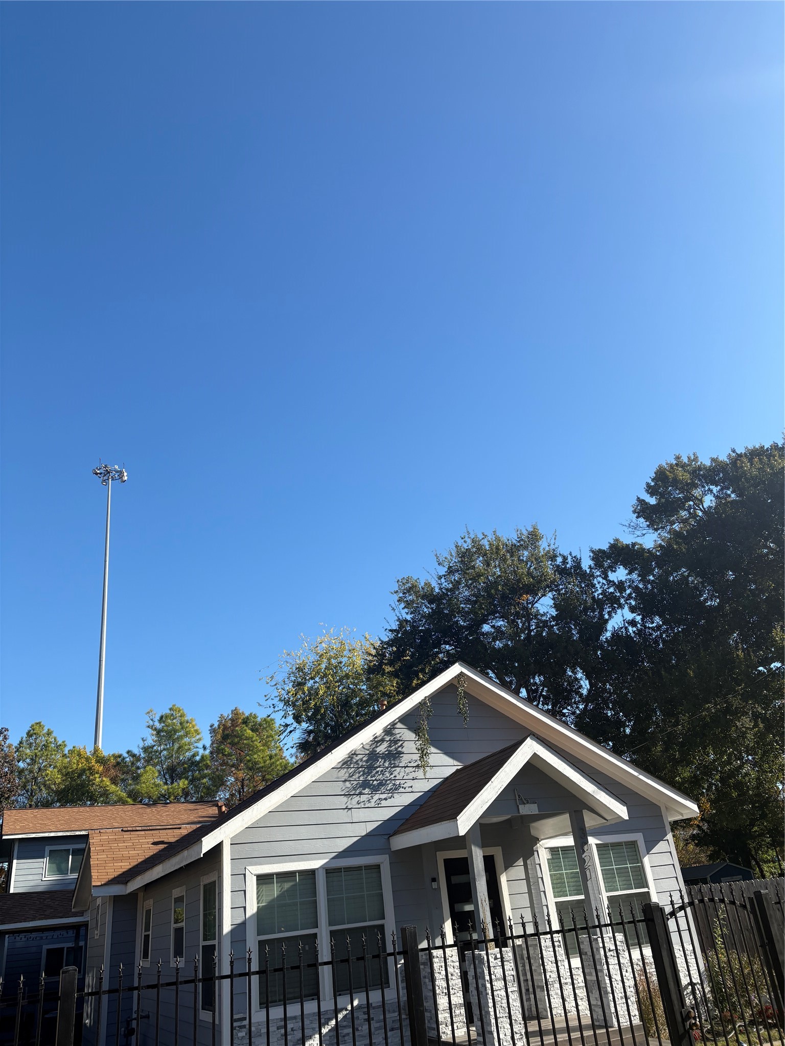 3021 Gray Street Property Photo 2
