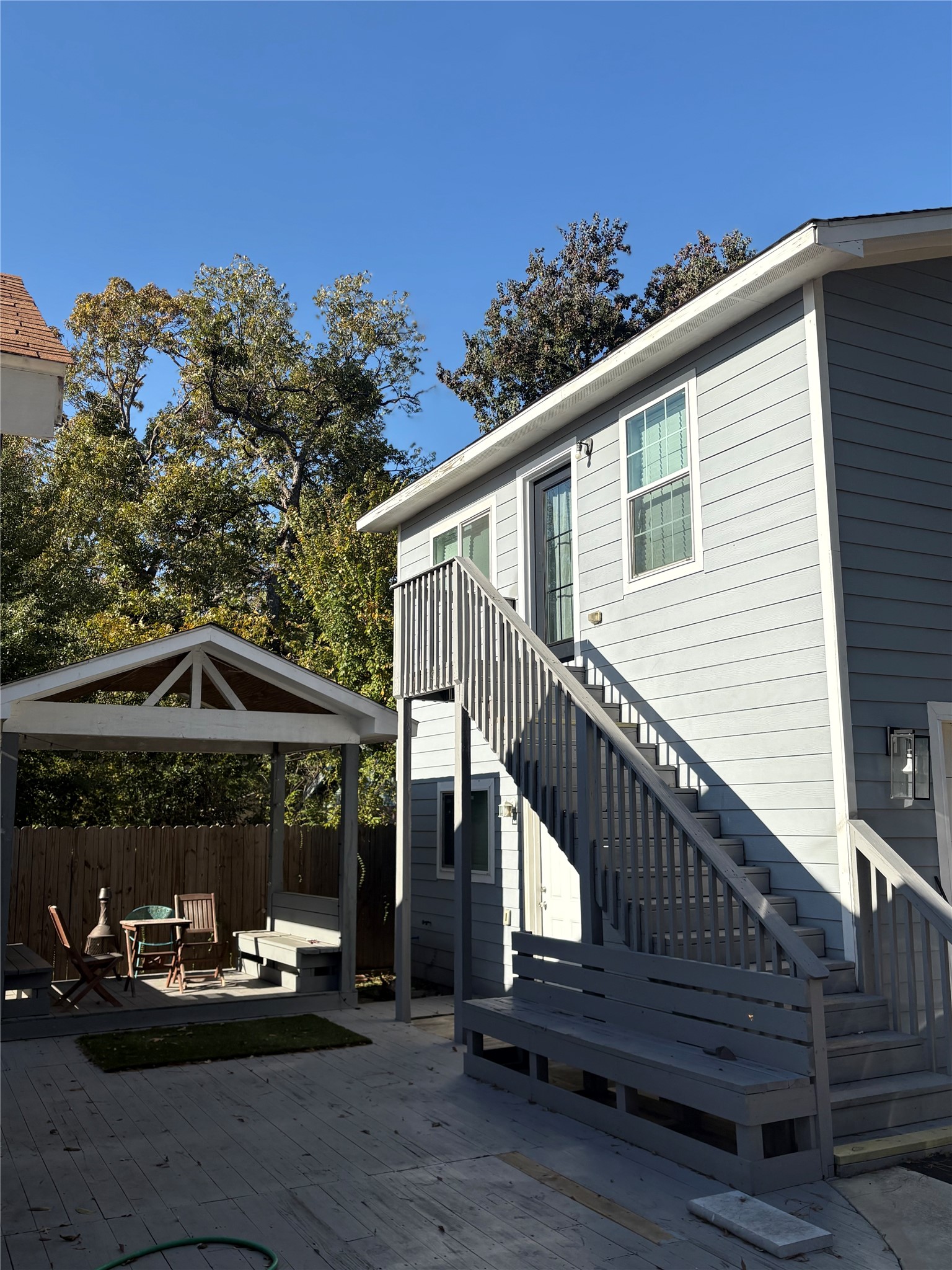 3021 Gray Street Property Photo 5