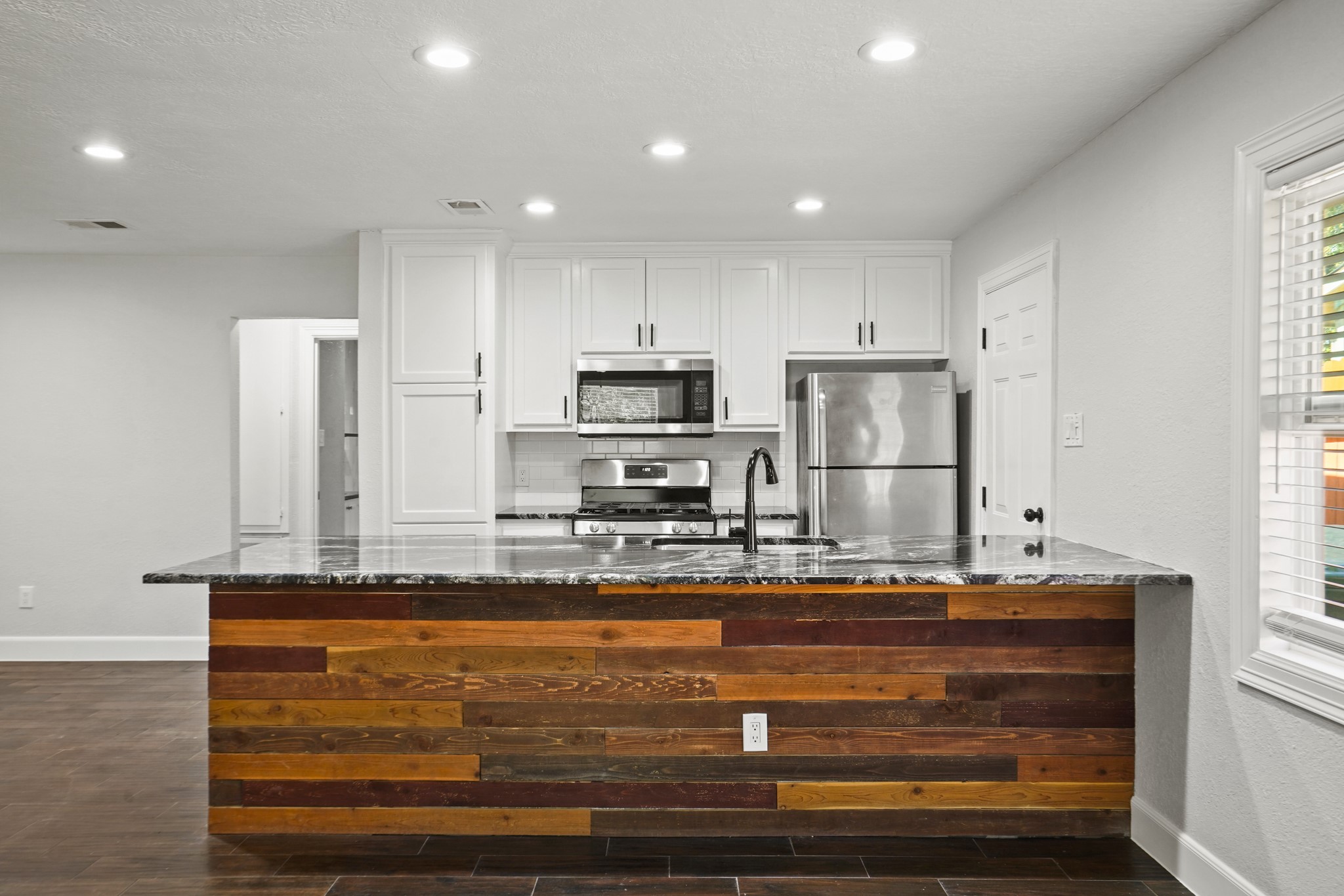 1030 Grand Junction Drive Property Photo 6
