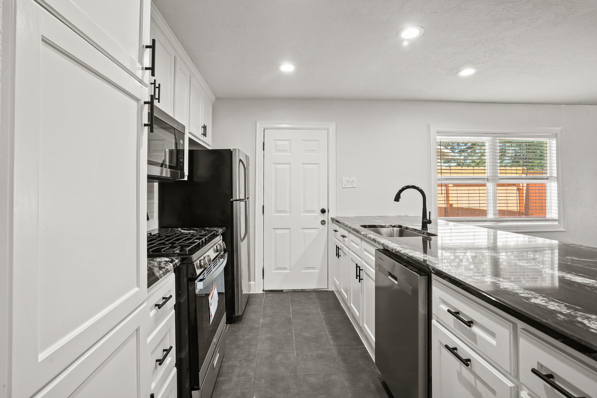 1030 Grand Junction Drive Property Photo 7