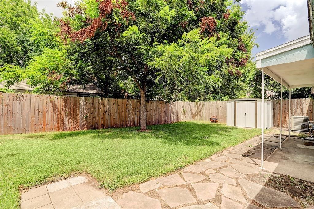 1308 Idylwild Street B Property Photo 10
