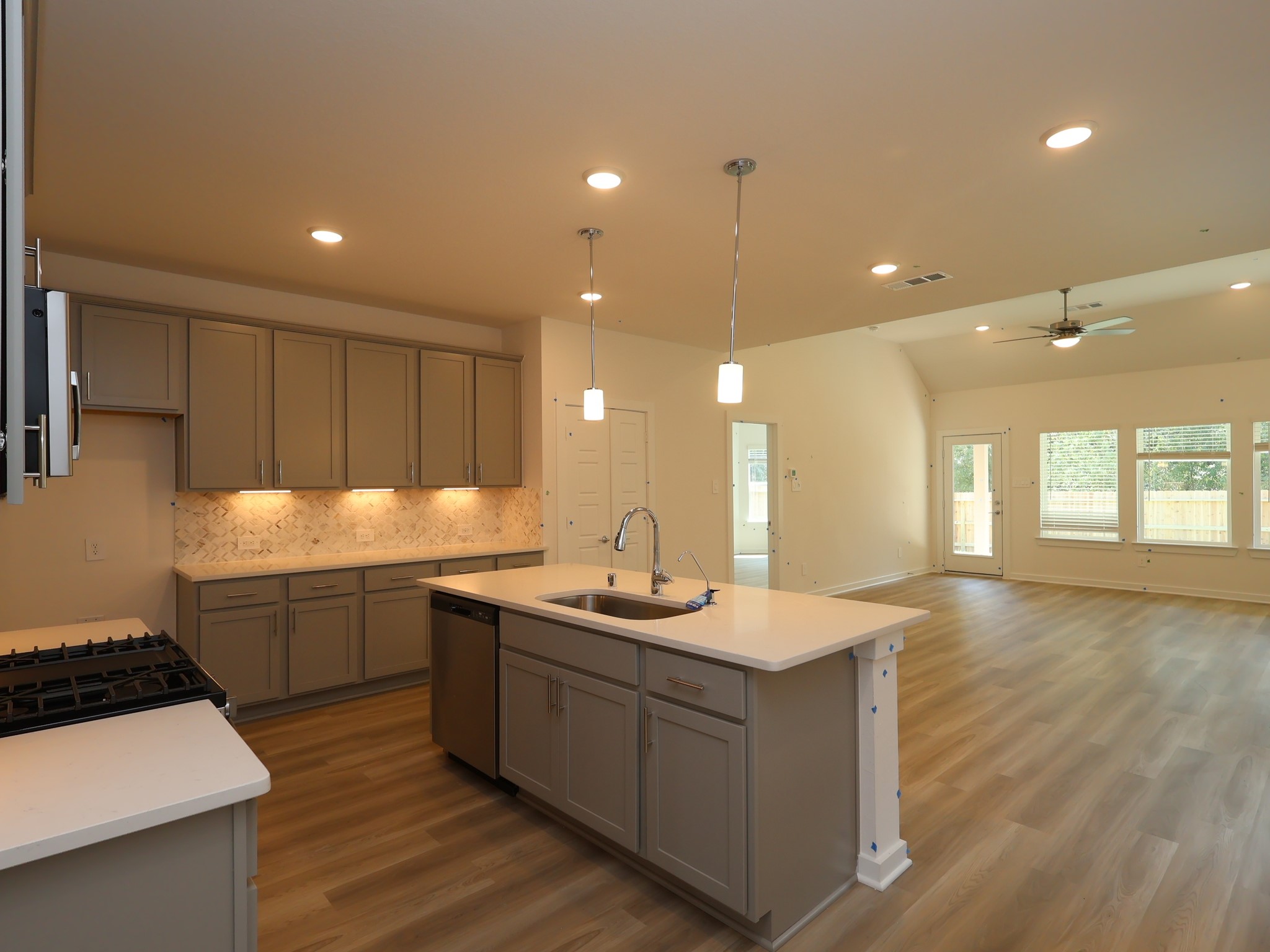 22740 Hackberry Leaf Drive Property Photo 11