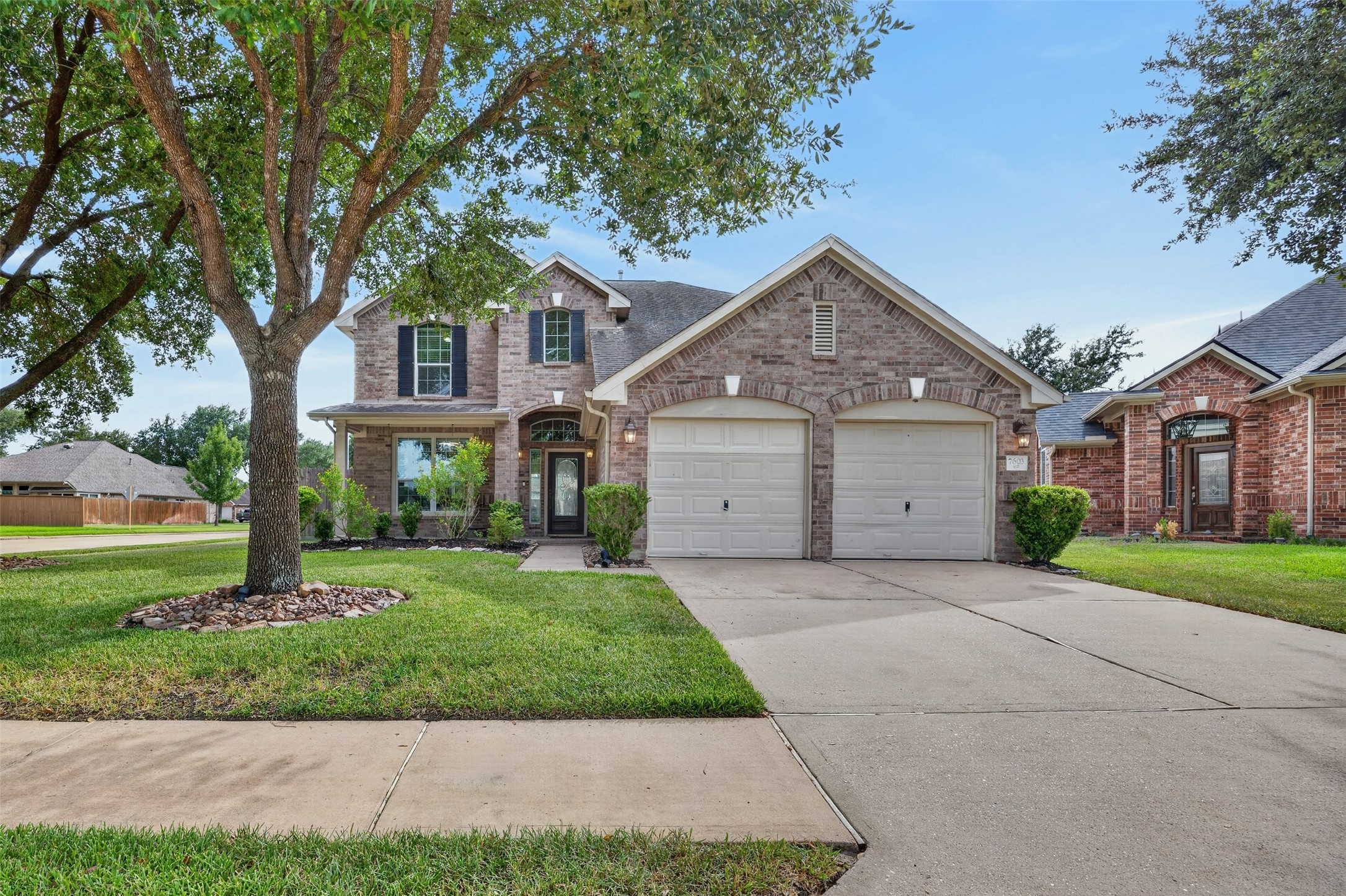 7603 Kenmark Court Property Photo 1
