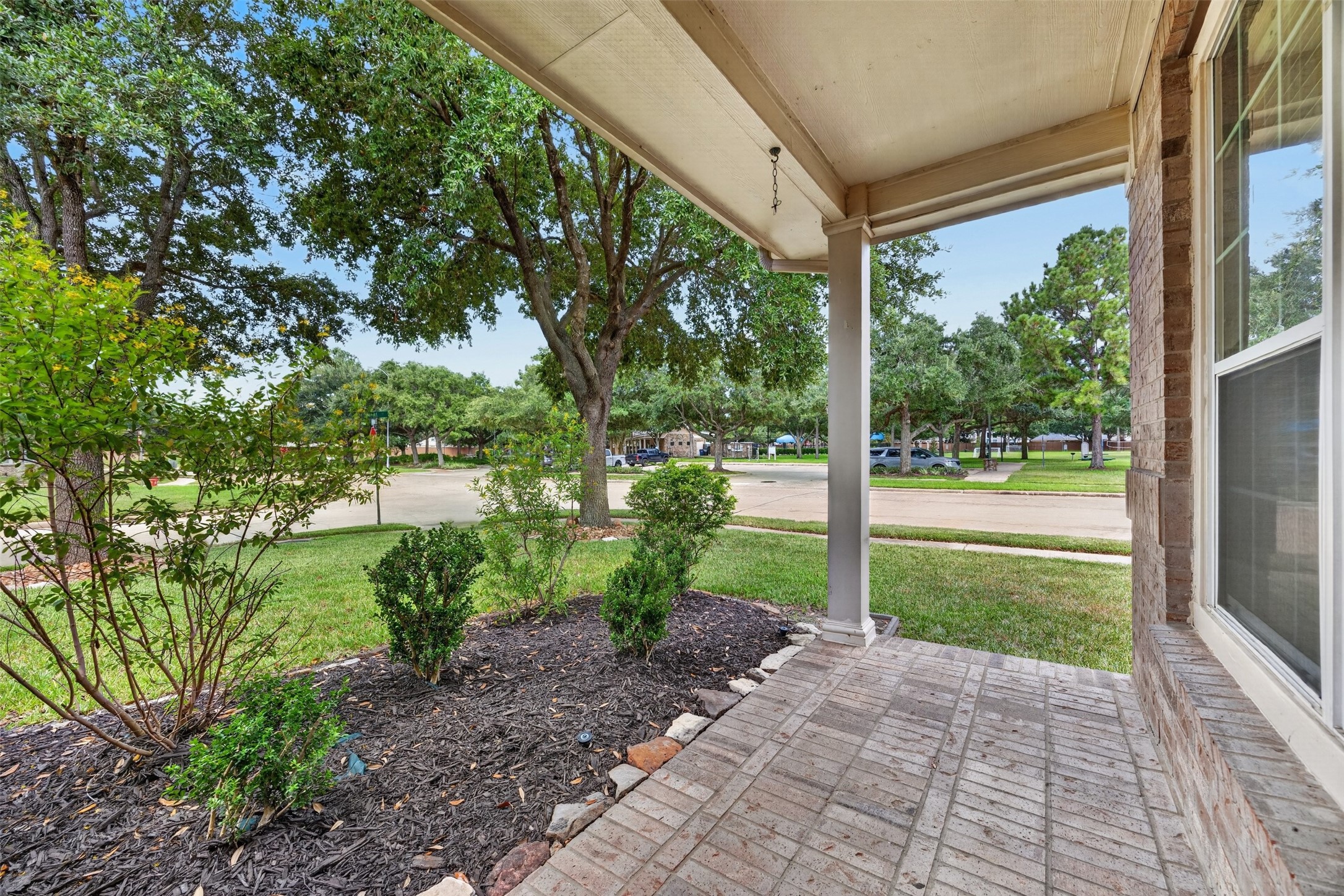 7603 Kenmark Court Property Photo 6