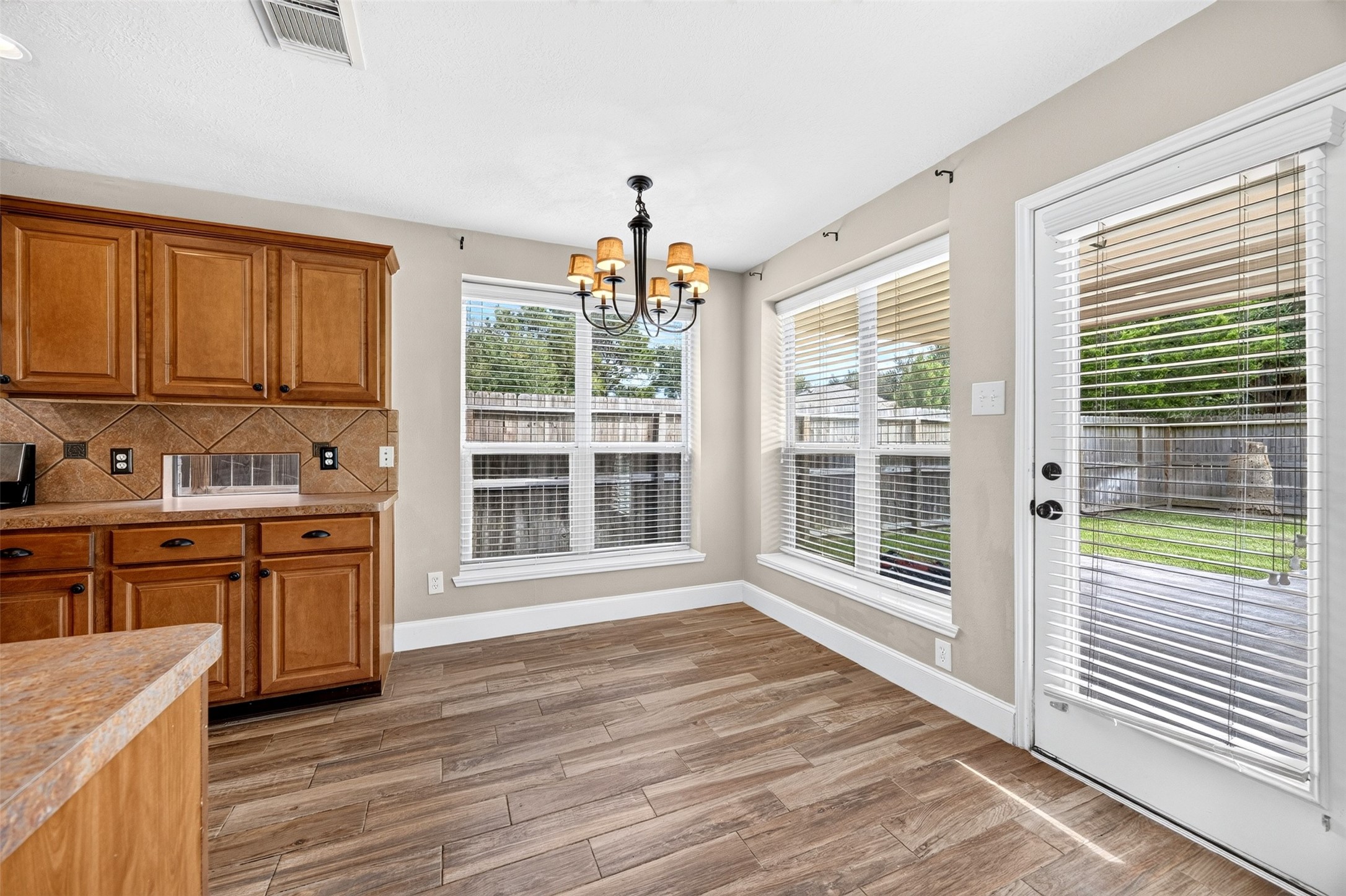 7603 Kenmark Court Property Photo 19