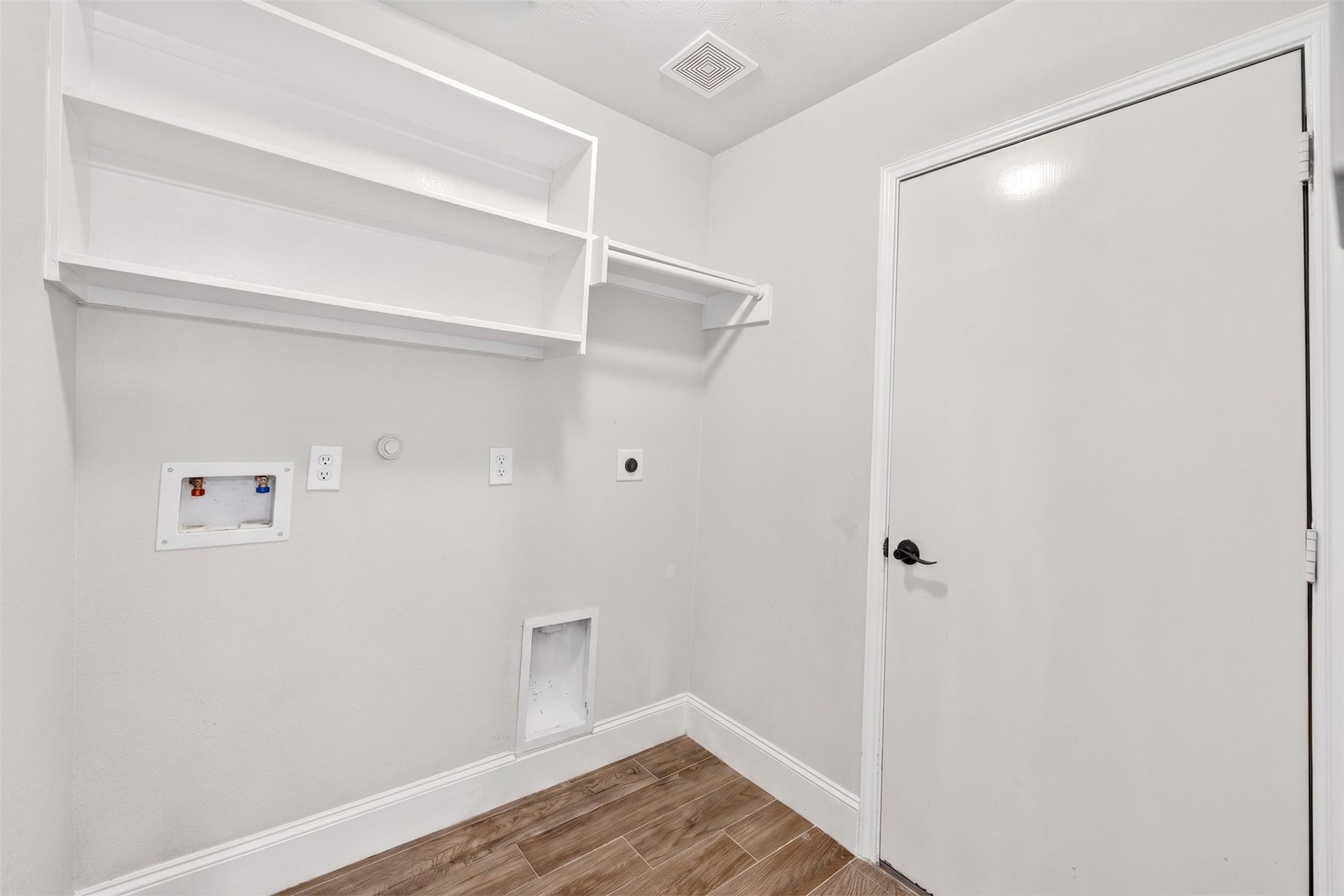 7603 Kenmark Court Property Photo 27