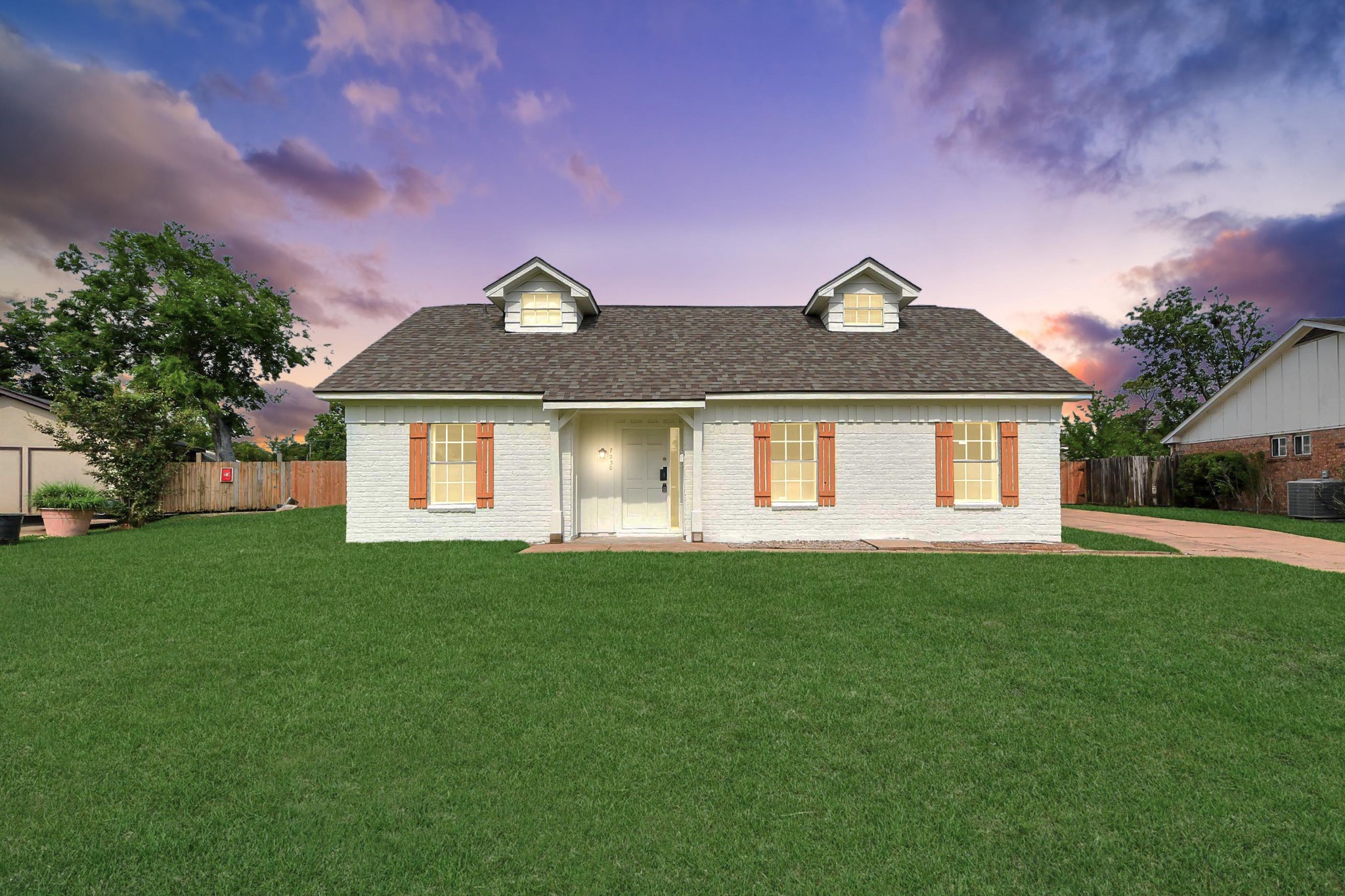 7230 Pella Drive Property Photo