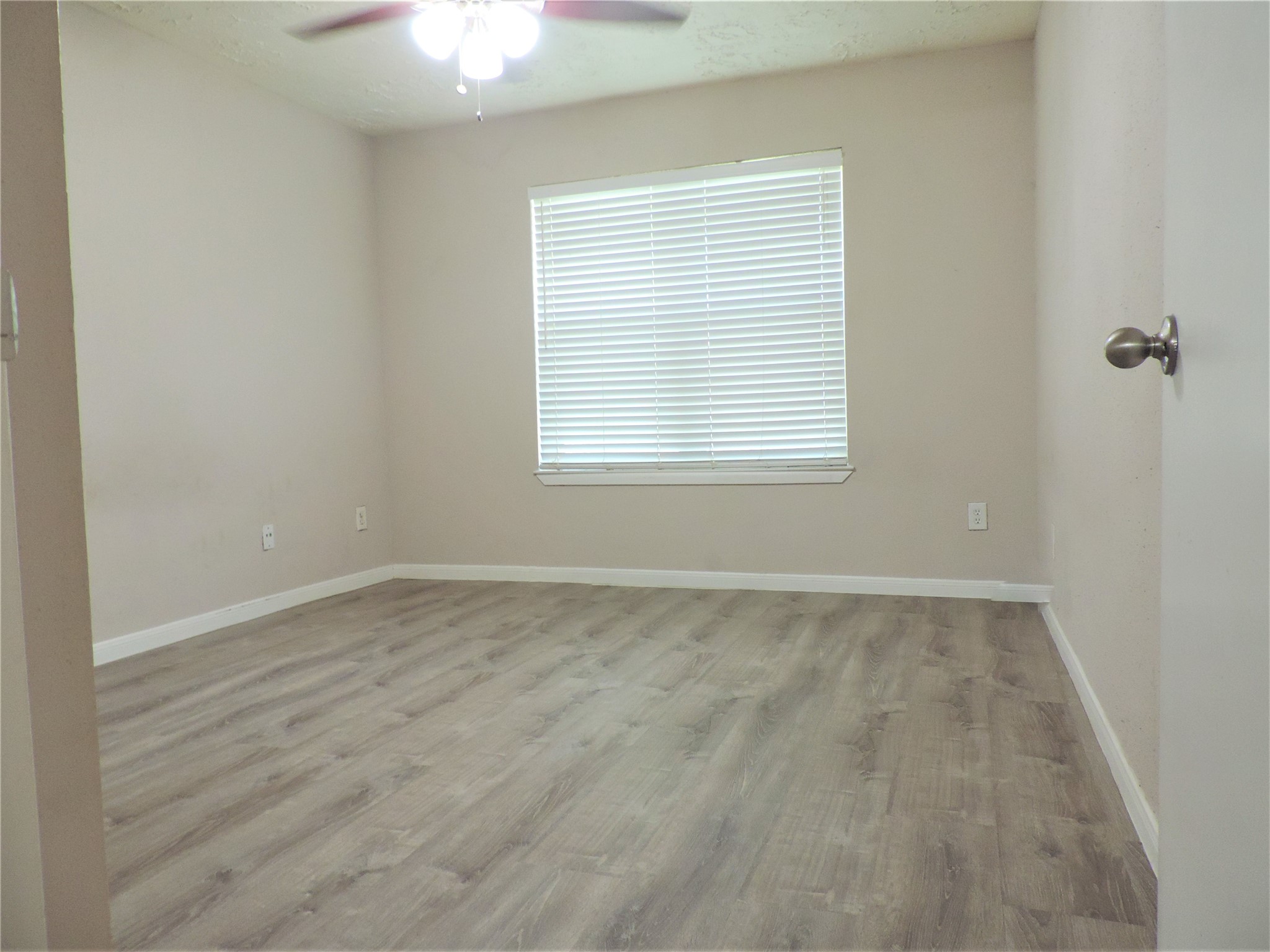 10555 Turtlewood Court 1105 Property Photo 9