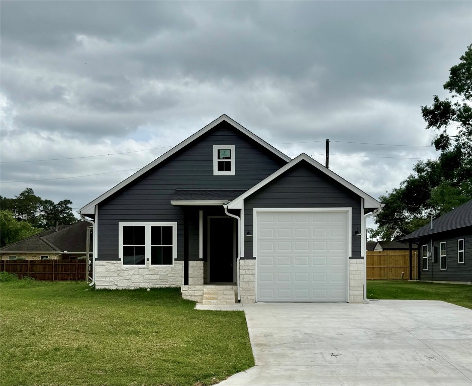 865 Dundee Street Property Photo 1
