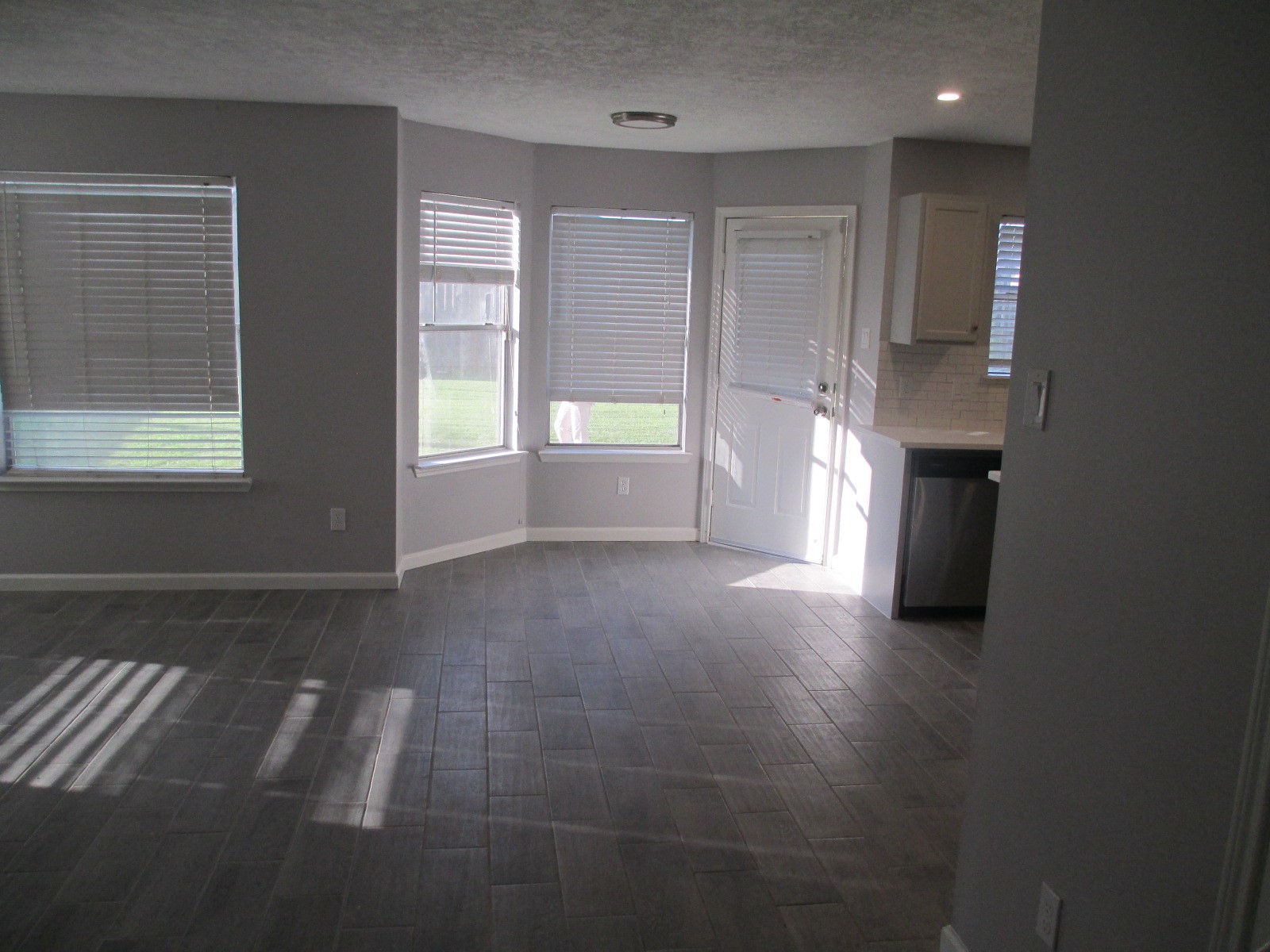 16714 Cheshire Place Drive Property Photo 6