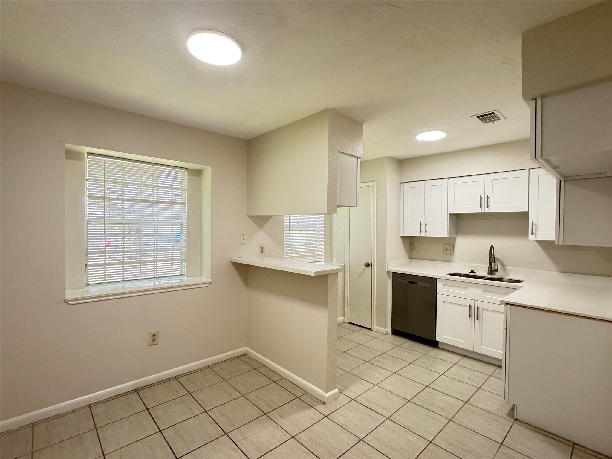 10942 Beacave Bend Court Property Photo 13