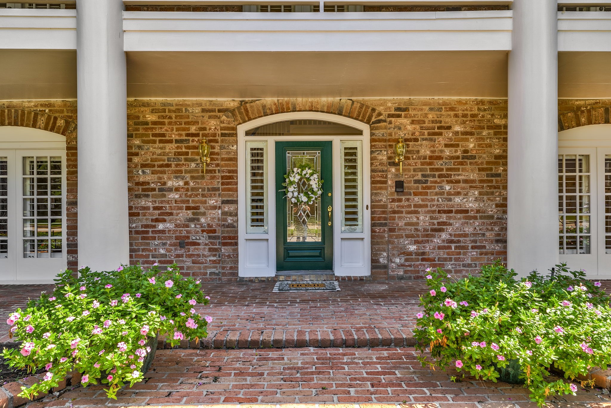 16014 Champion Drive Property Photo 6