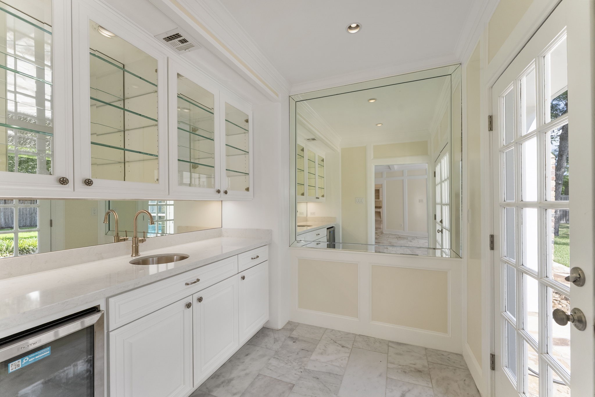 16014 Champion Drive Property Photo 13