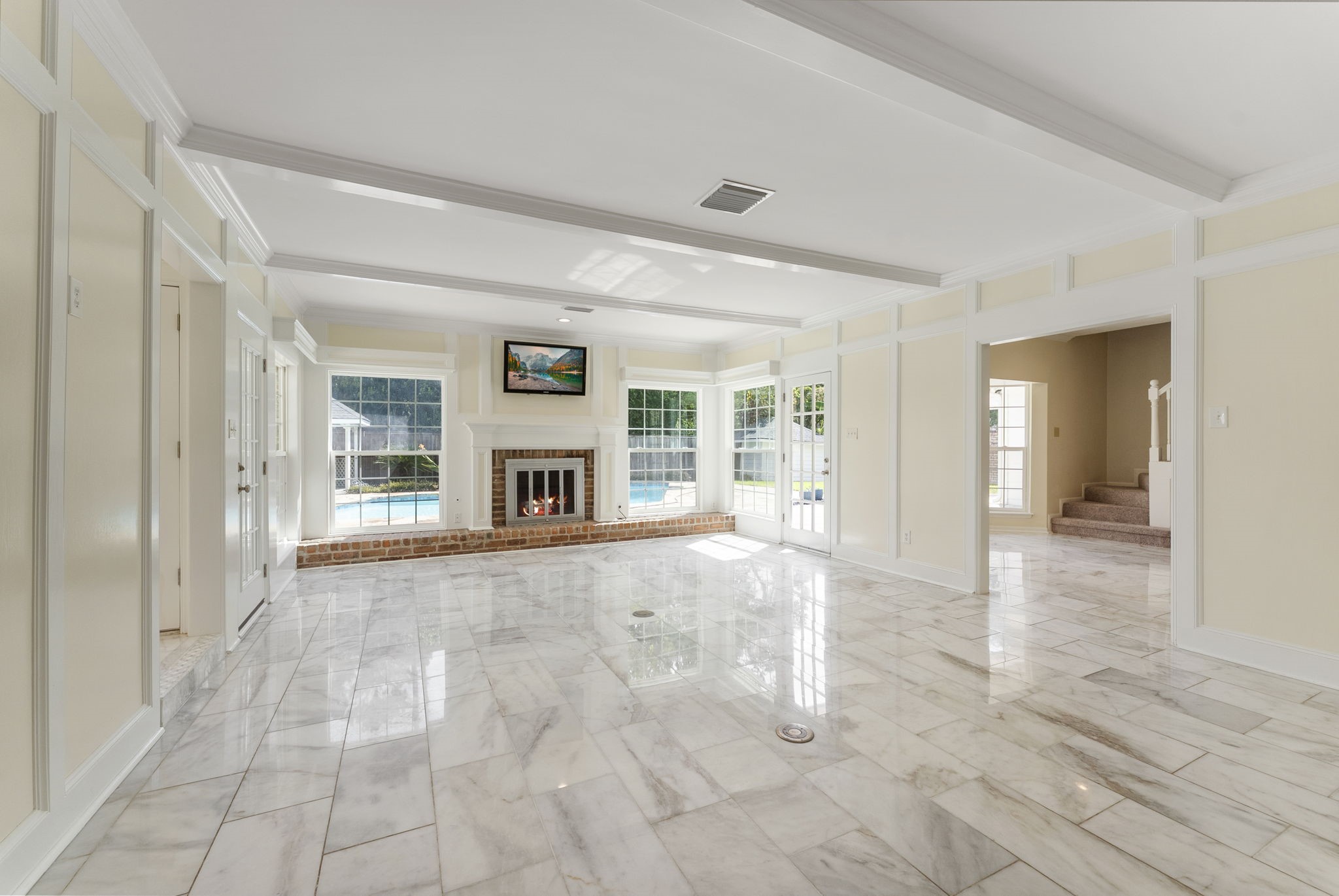 16014 Champion Drive Property Photo 15
