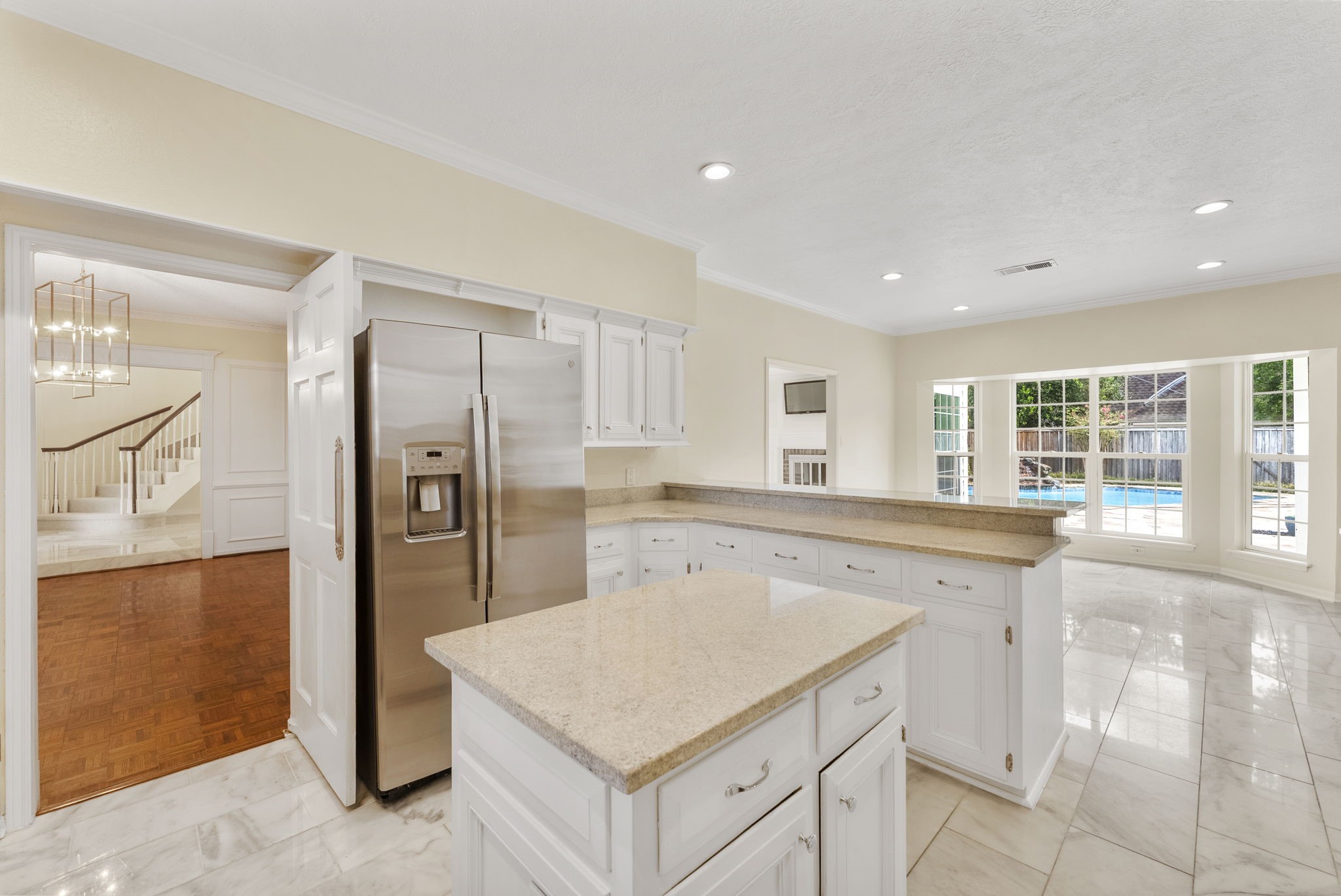 16014 Champion Drive Property Photo 18