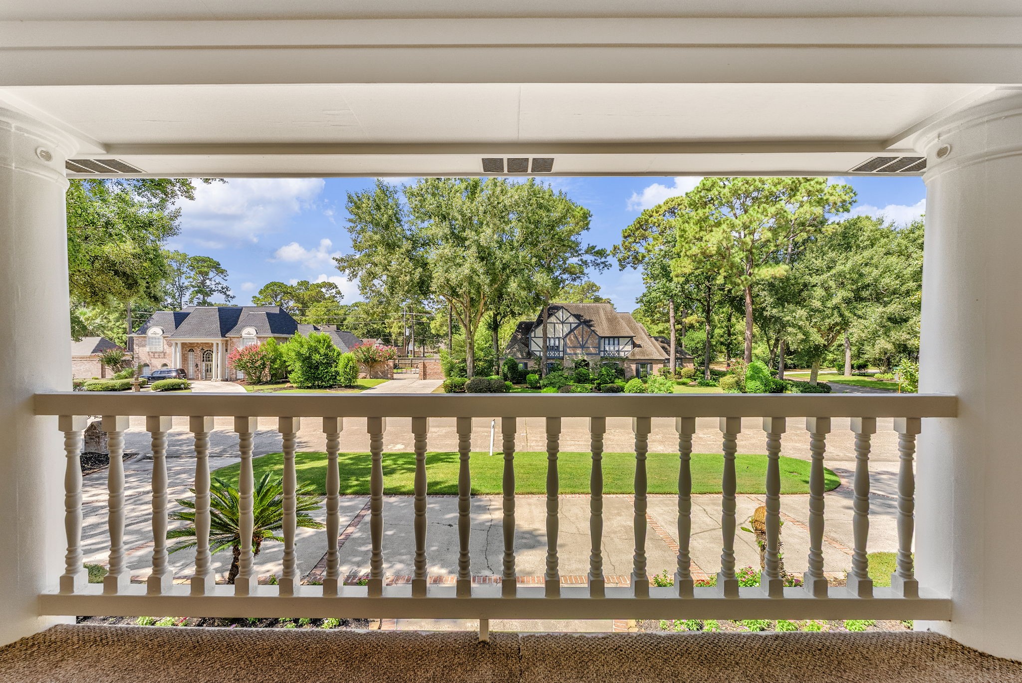 16014 Champion Drive Property Photo 27