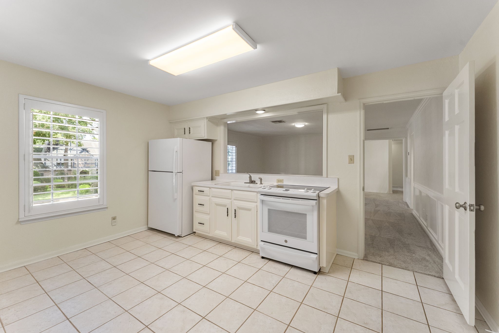 16014 Champion Drive Property Photo 28