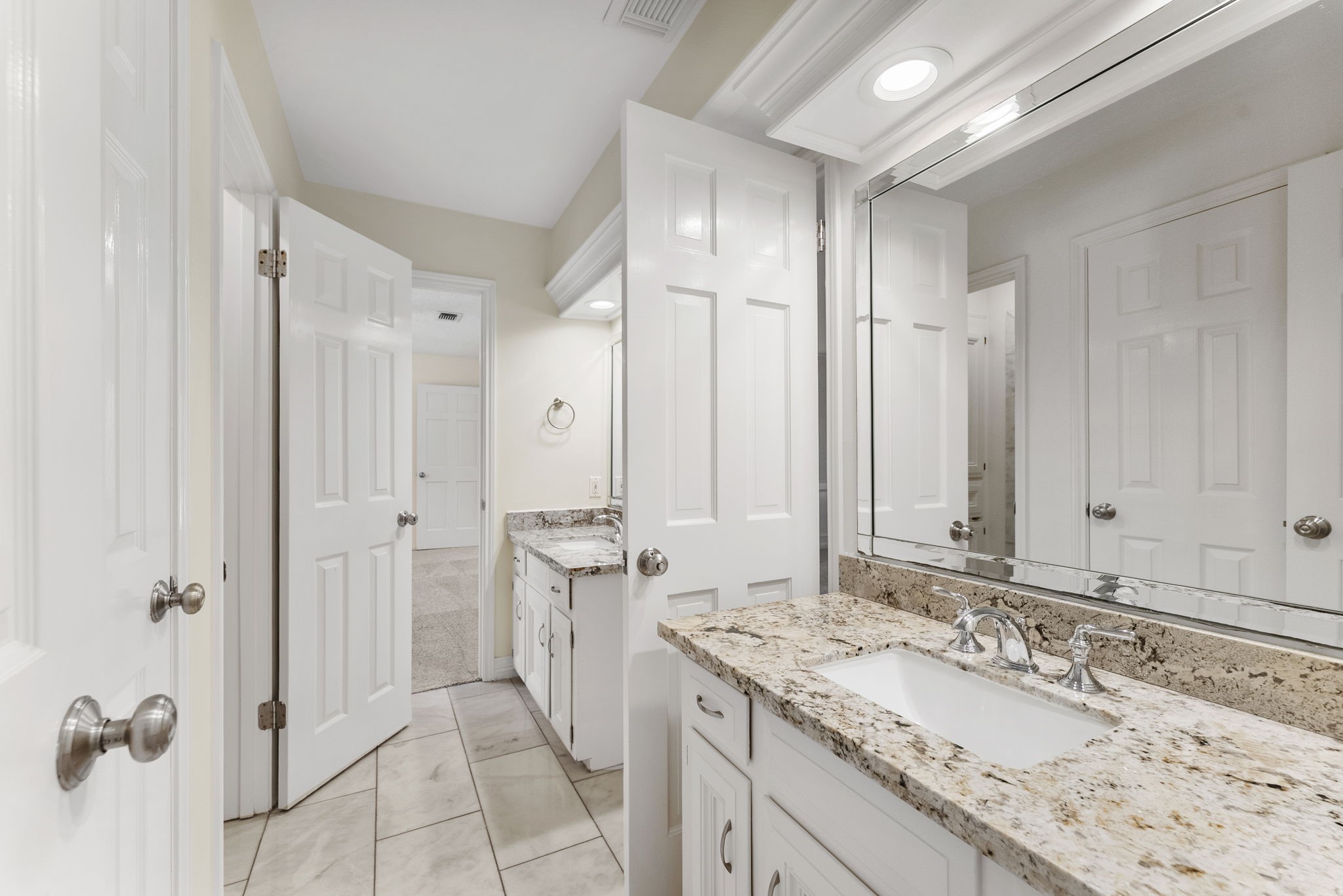 16014 Champion Drive Property Photo 35