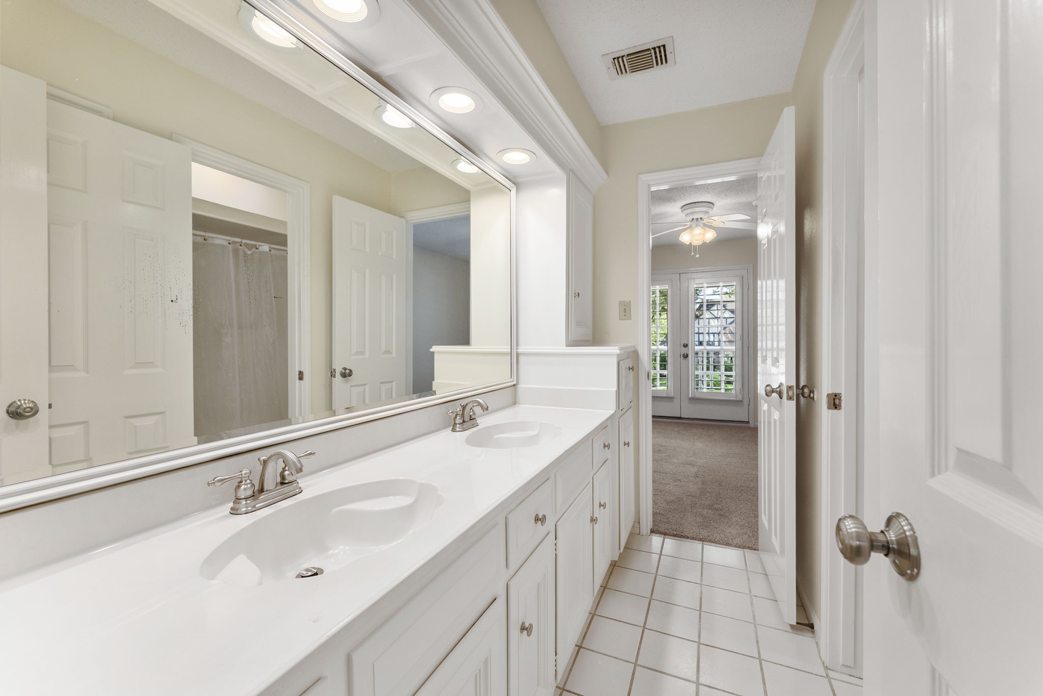 16014 Champion Drive Property Photo 36
