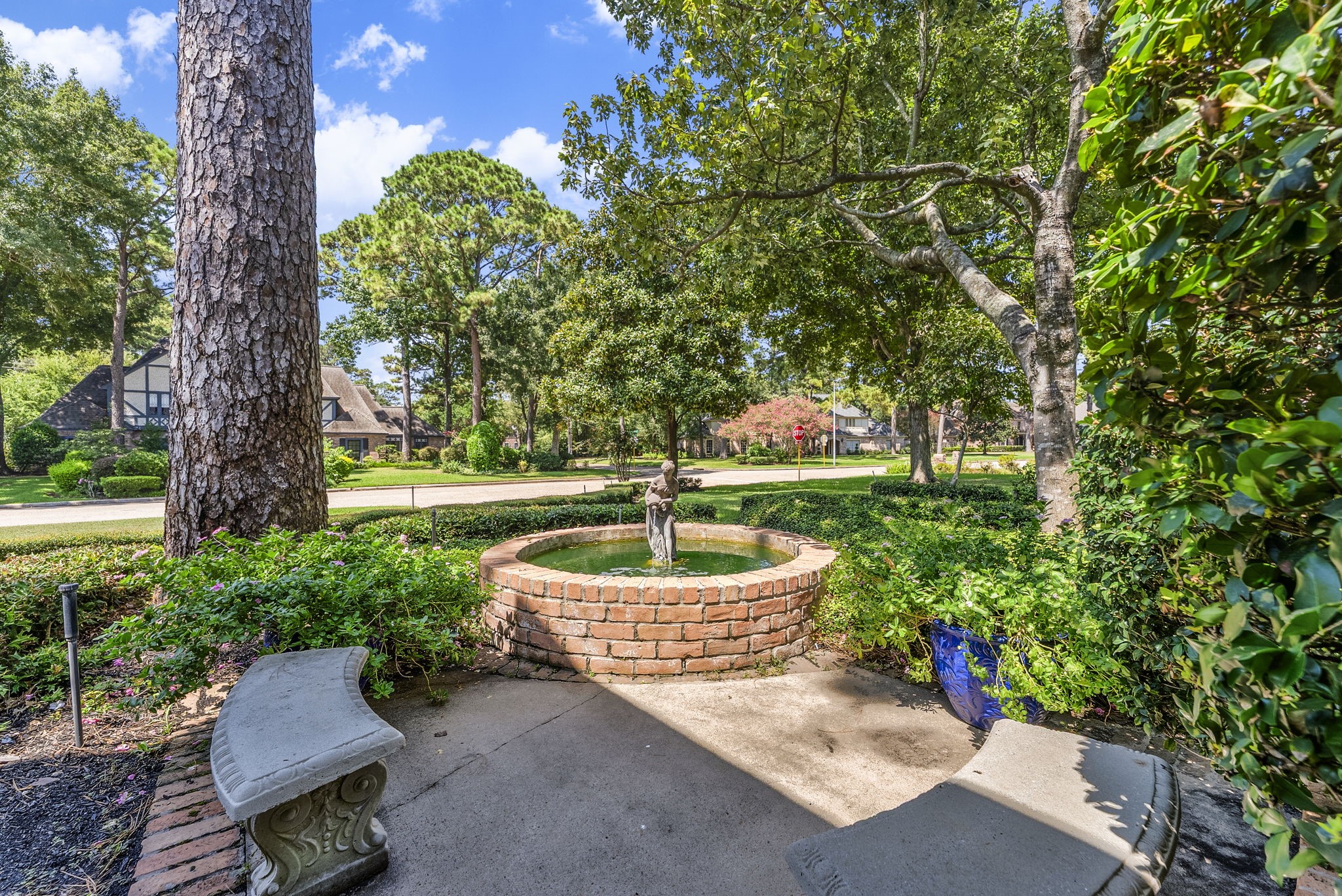 16014 Champion Drive Property Photo 40