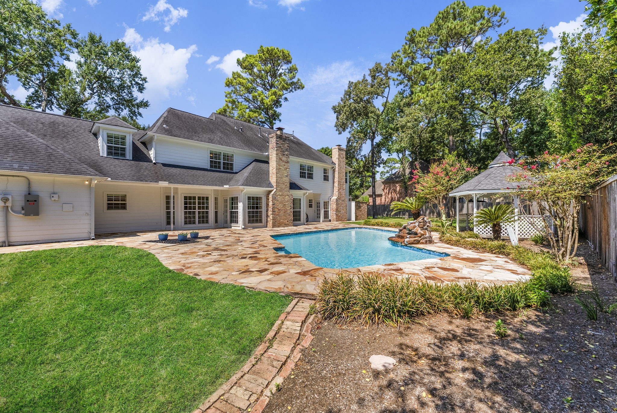 16014 Champion Drive Property Photo 41