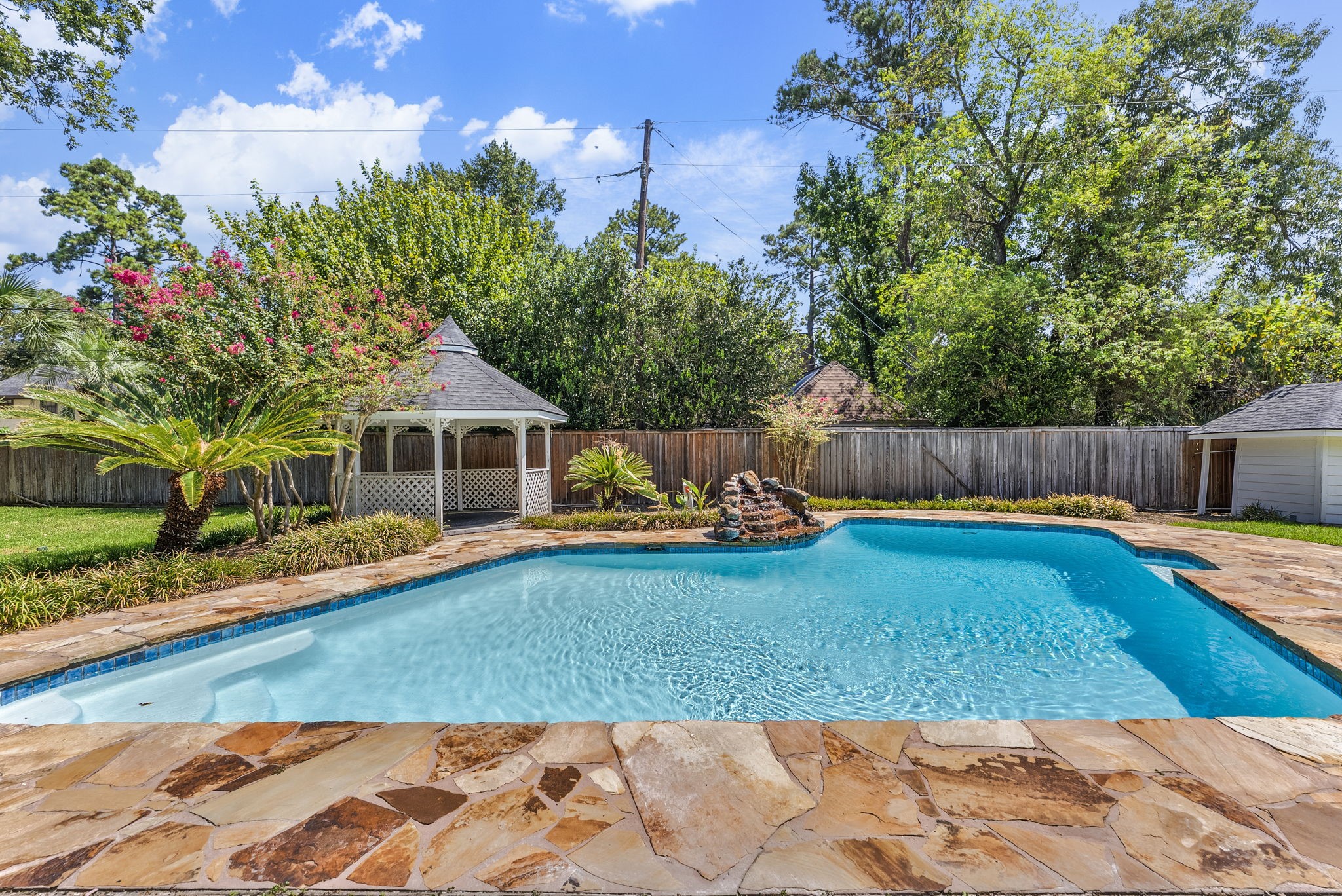 16014 Champion Drive Property Photo 42
