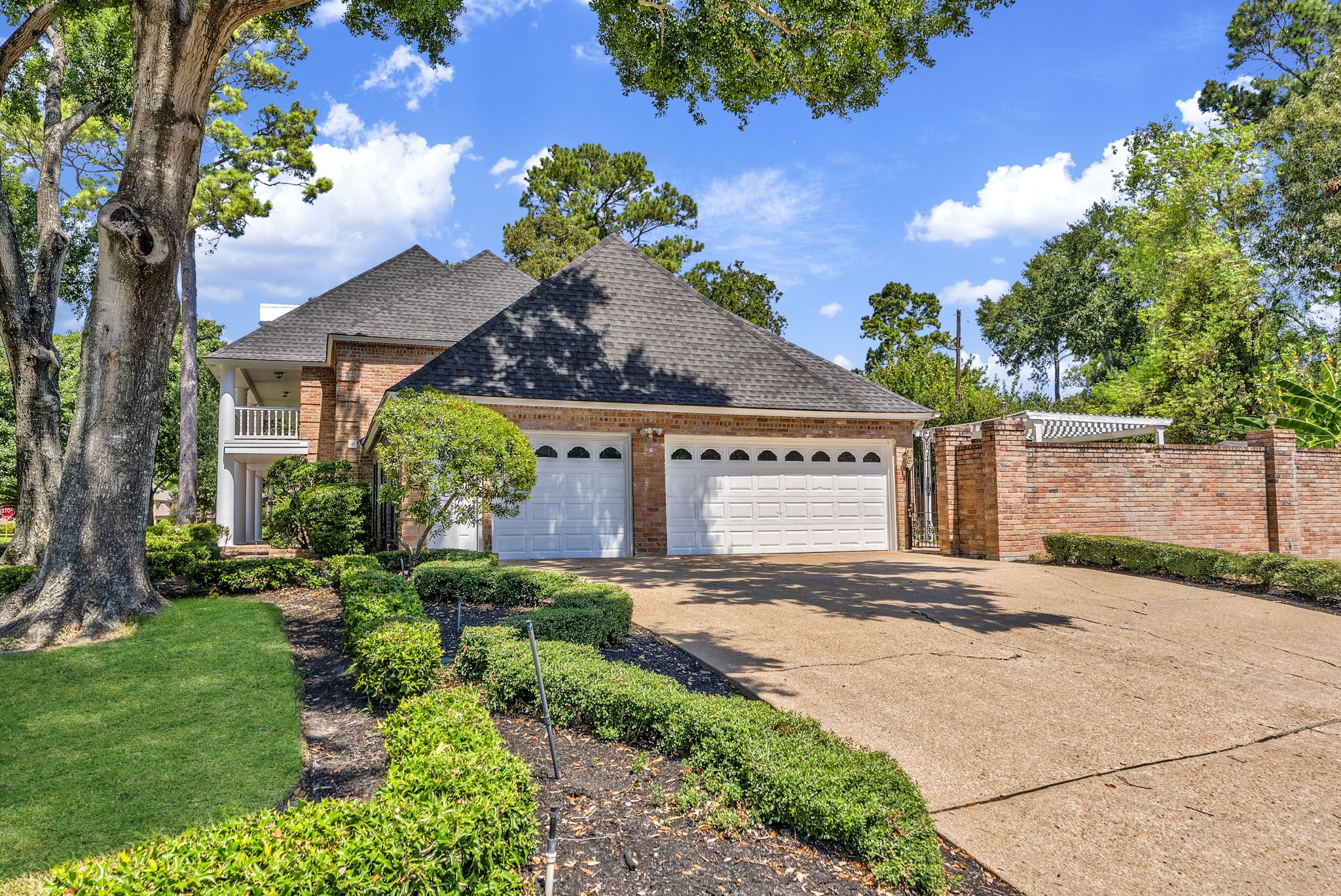 16014 Champion Drive Property Photo 48